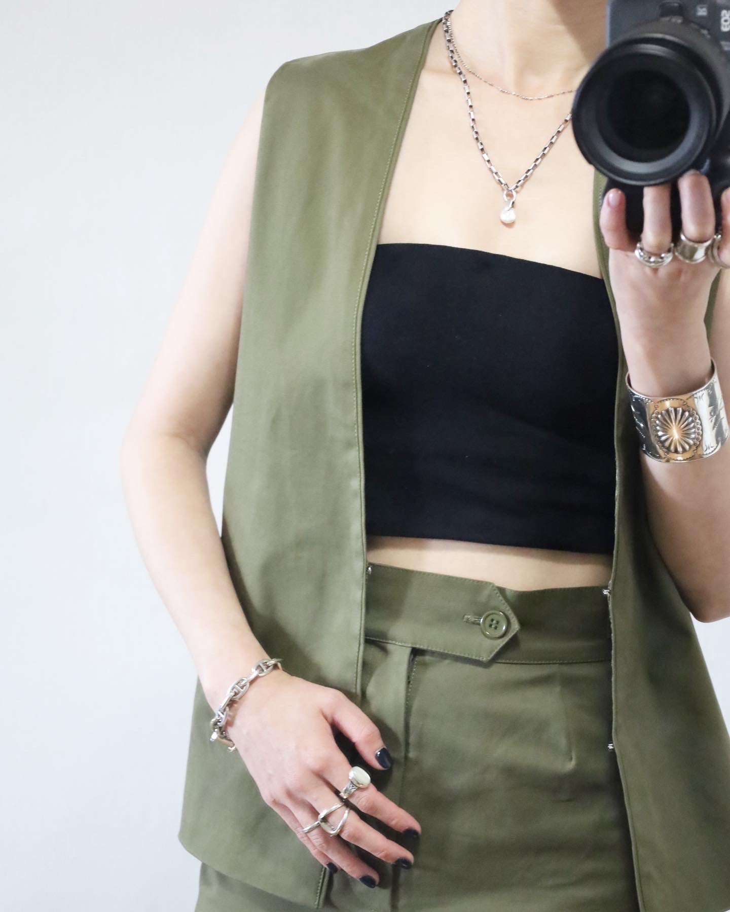 HOWIE 2WAY PINS VEST(Khaki)