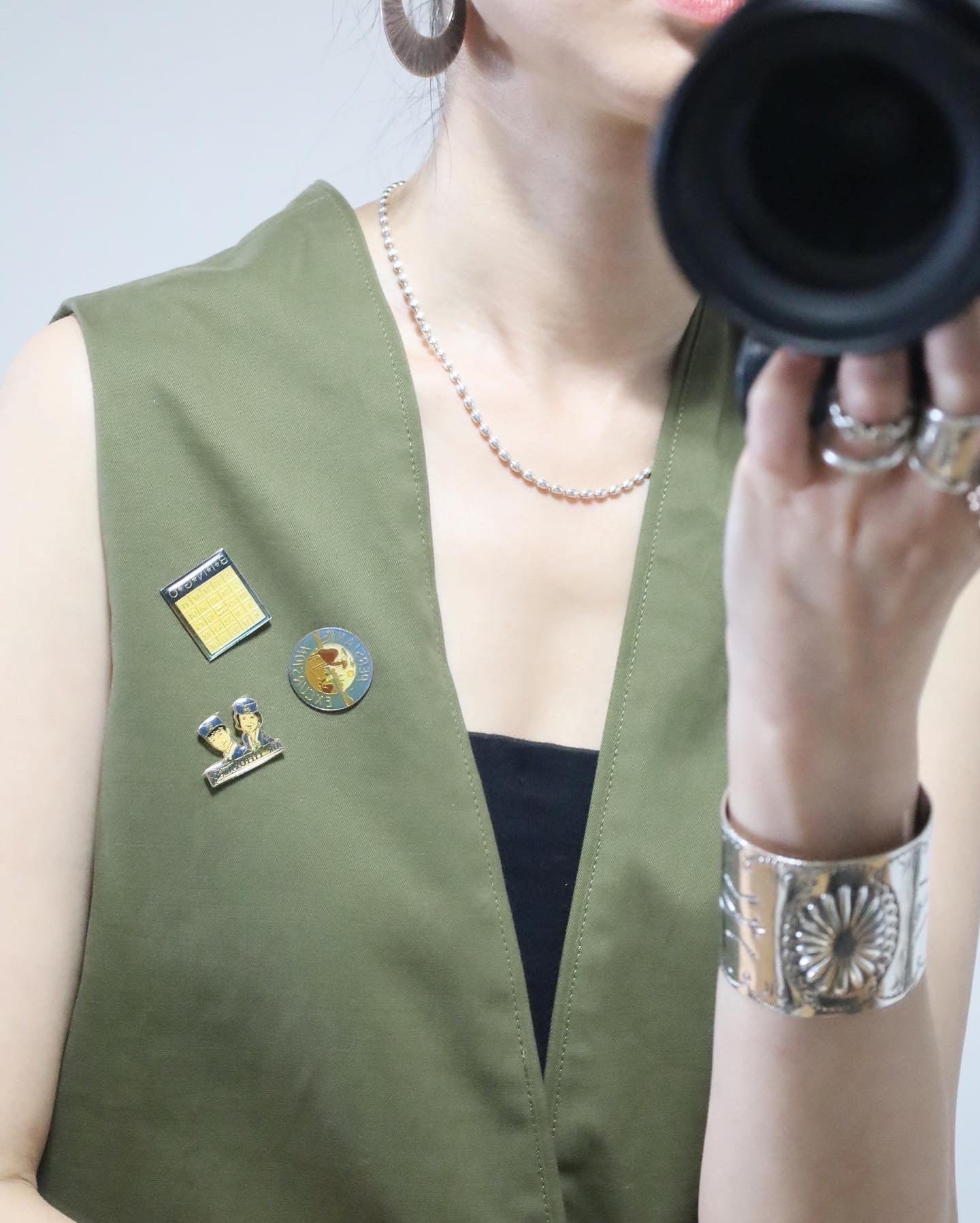 HOWIE 2WAY PINS VEST(Khaki)
