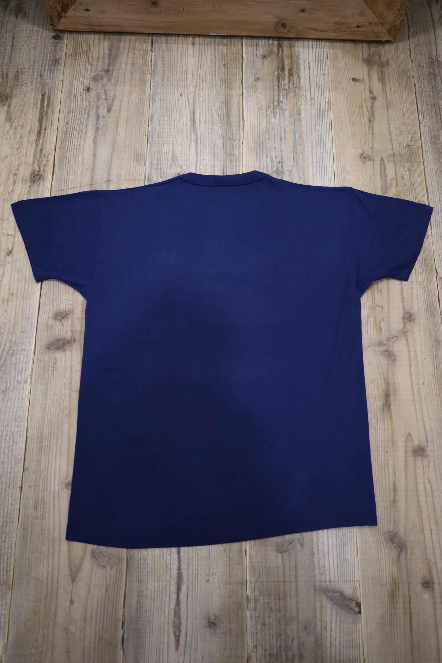 B830 / 1990's RUSSELL ATHLETIC print tee