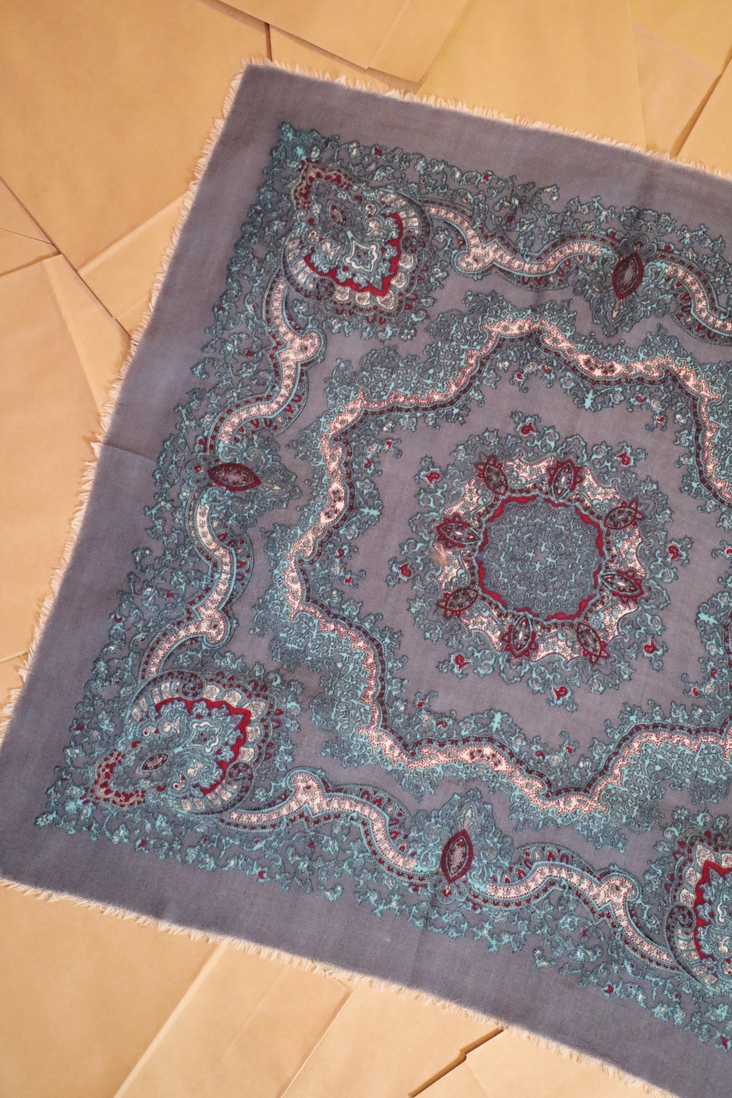 14 / USED scarf