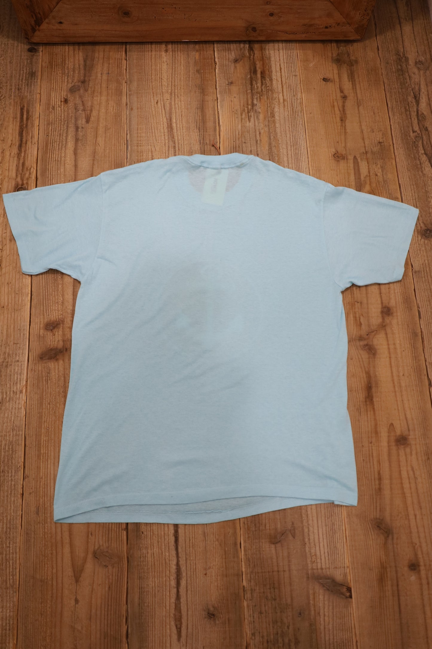 E324 / 1990's Sherry print tee