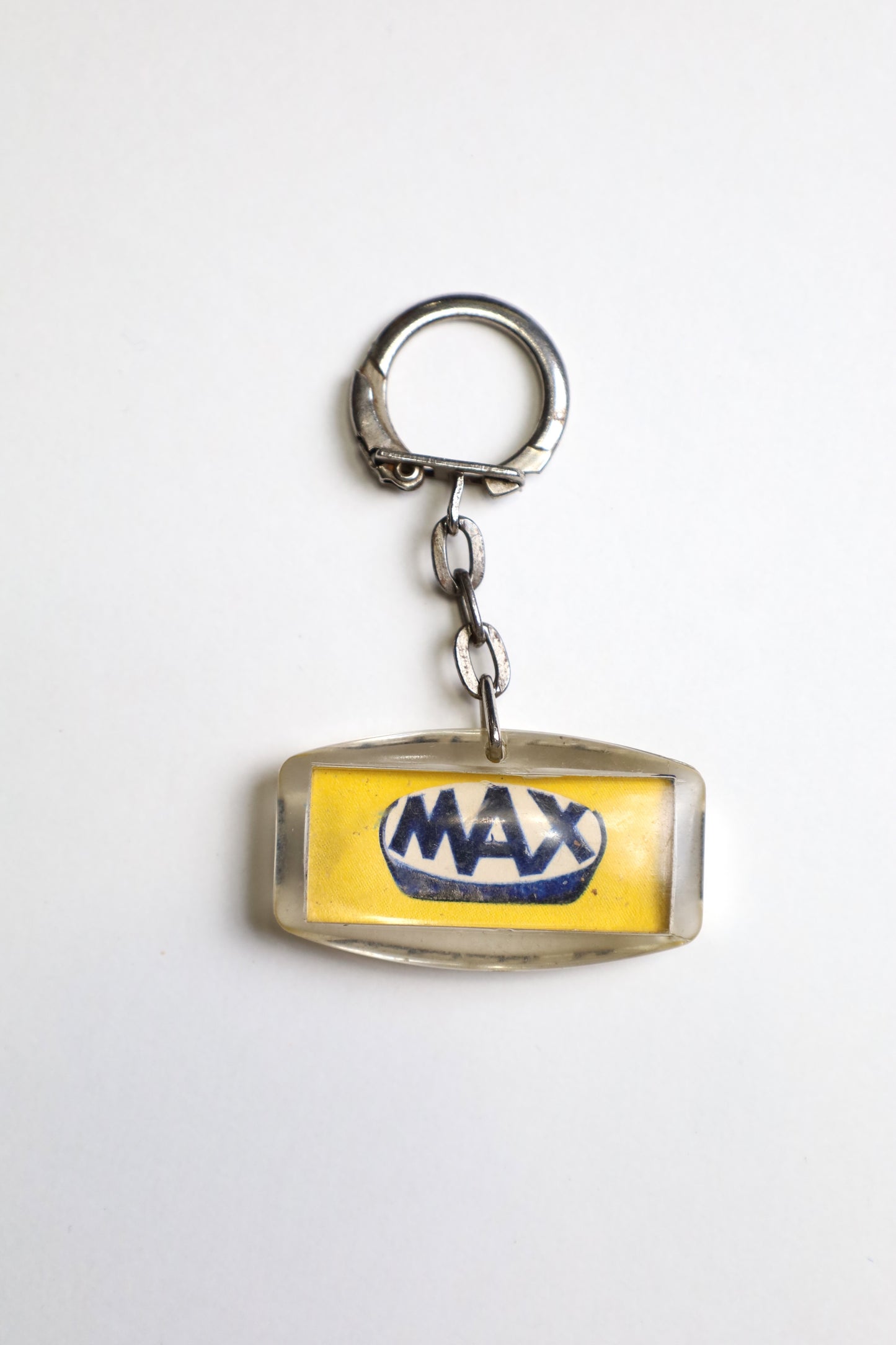 8 / Vintage French key ring