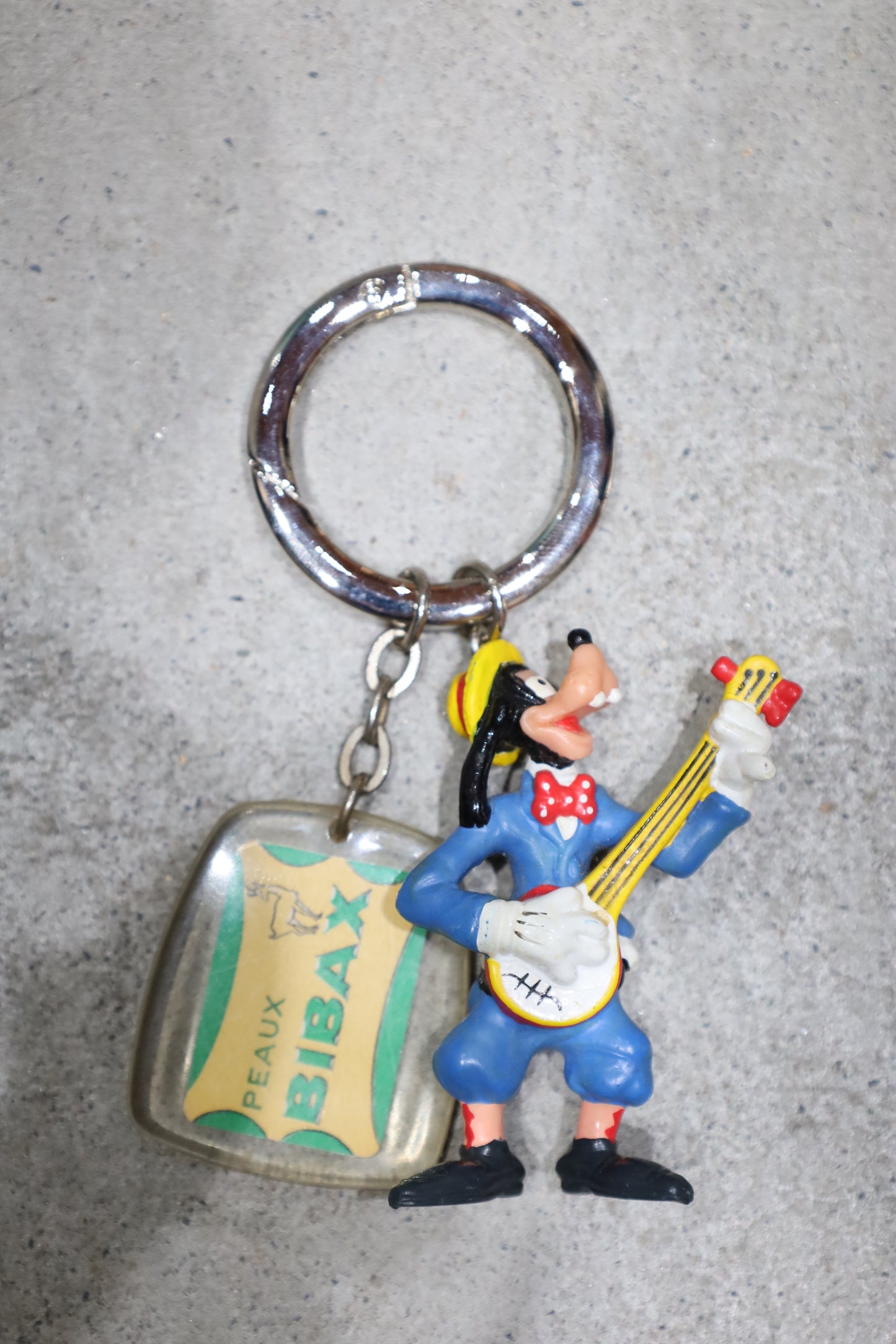 F / remake key ring goofy