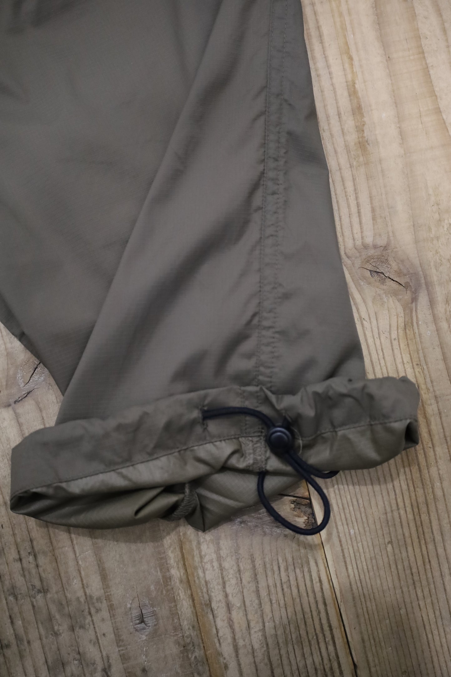 Z835 / early2000's Bootleg booth detachable nylon pants