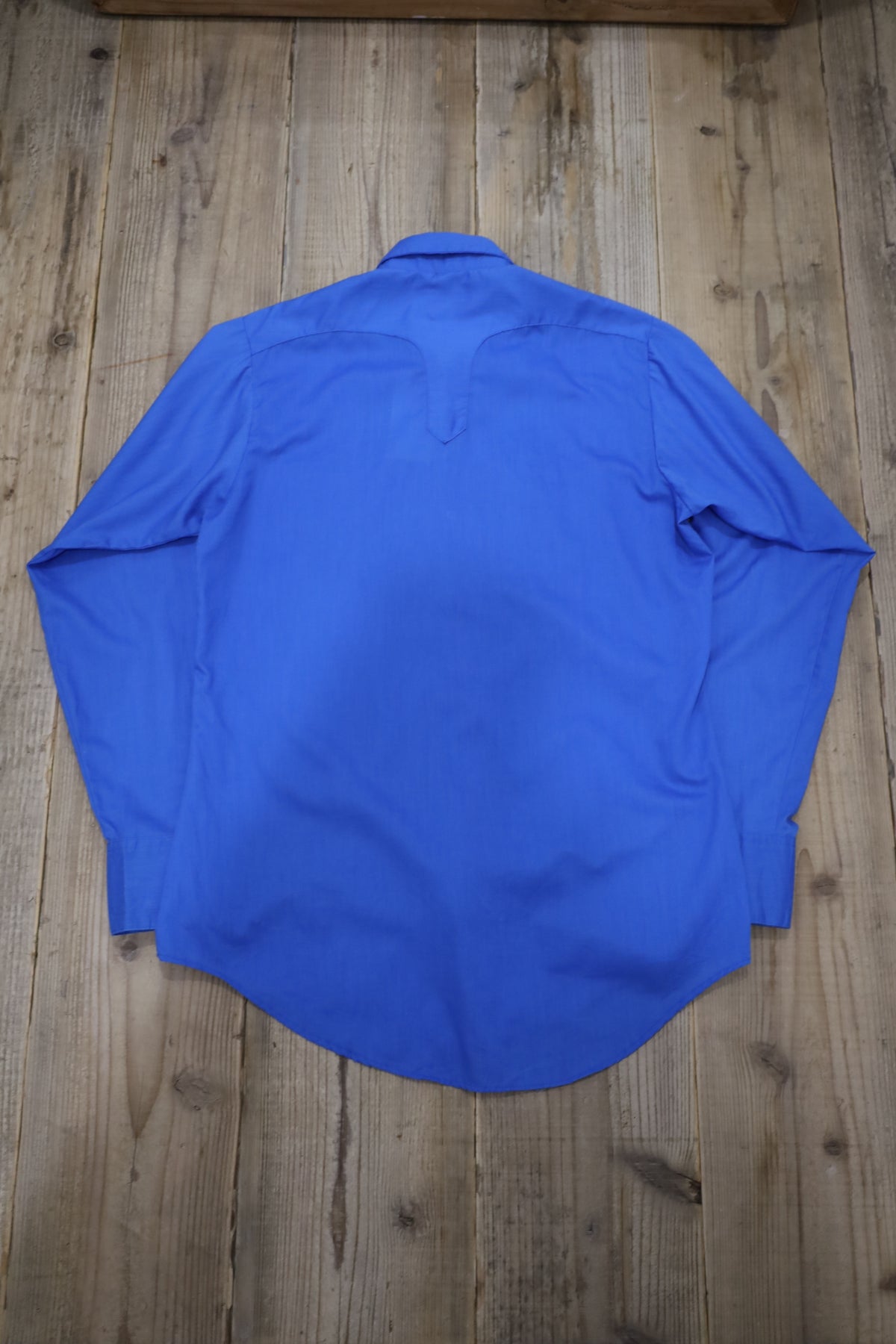E688 / 1980's ROCK MOUNT western shirt