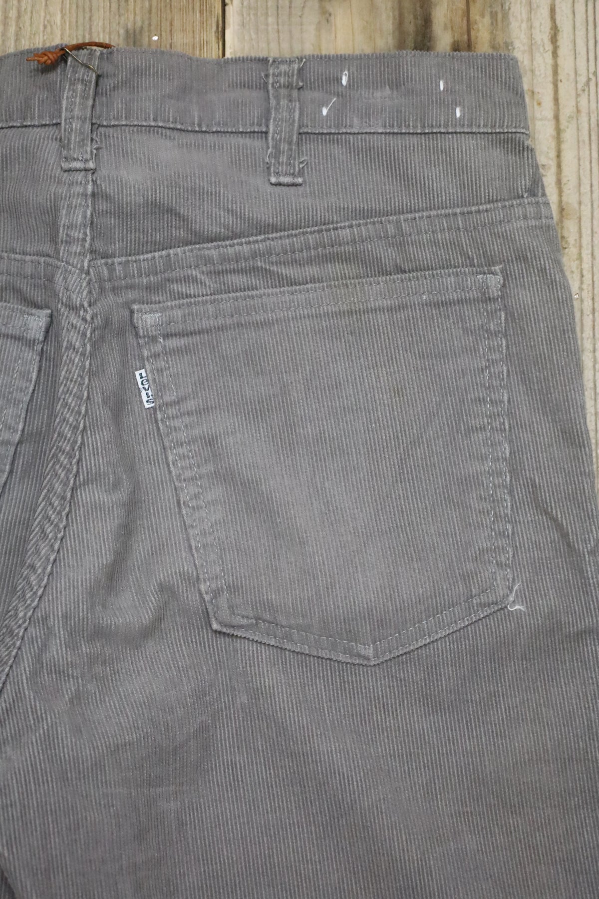 E867 / 1980's LEVI'S corduroy pants (31inc / w78cm)