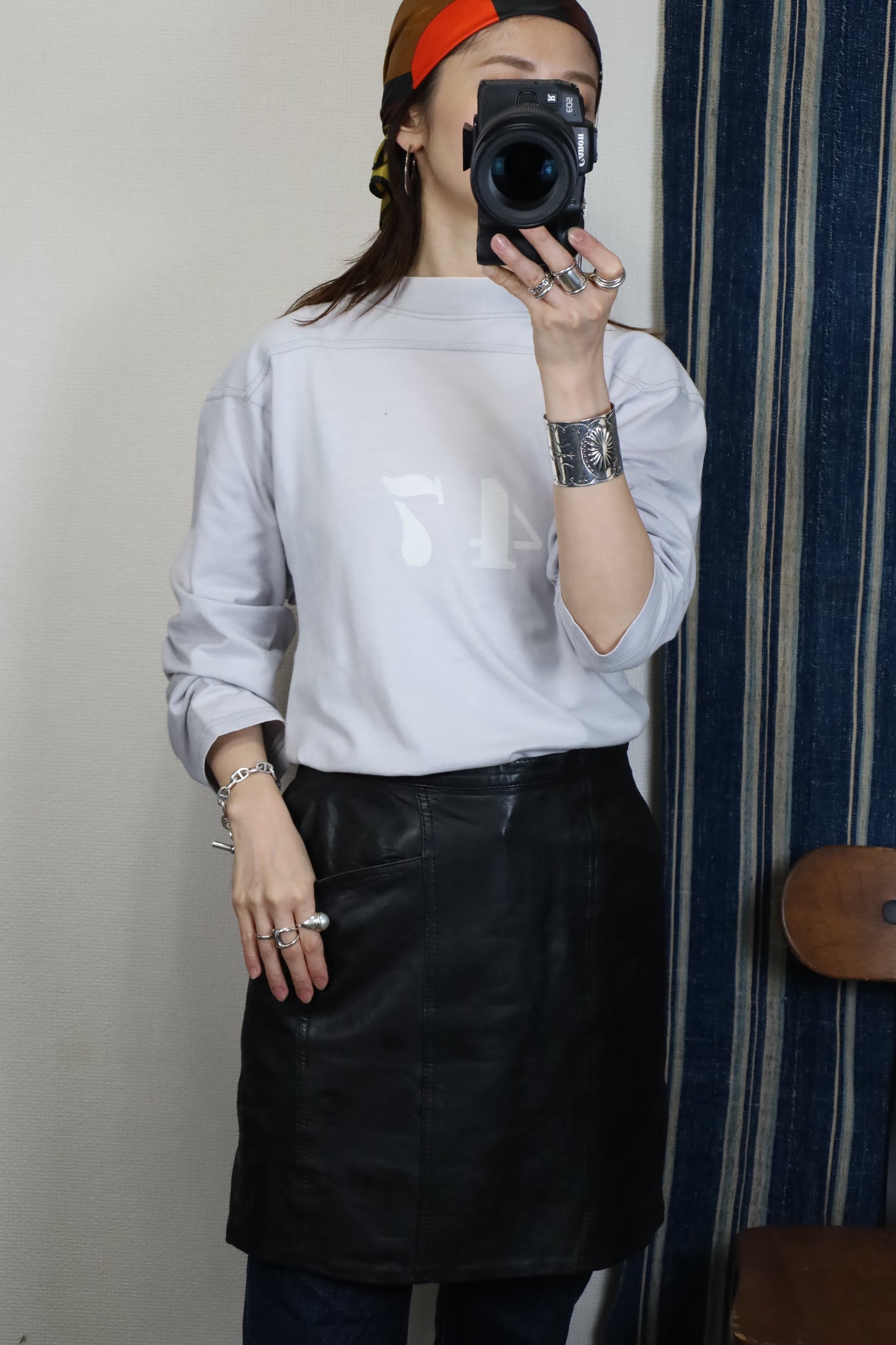 B179 / 1990's FRONT PAGE Geniune leather skirt
