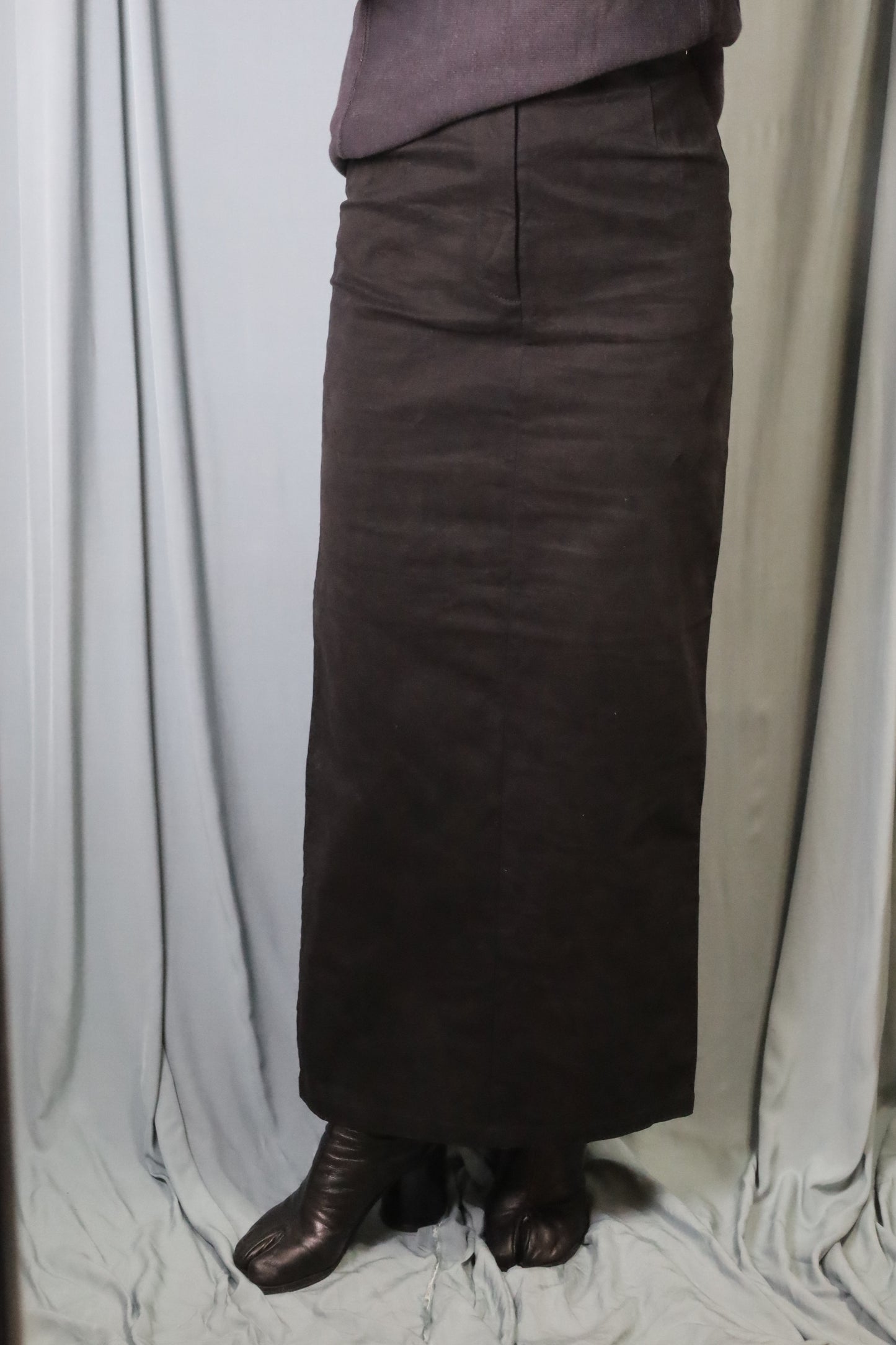 HOWIE SIDE SLIT SKIRT(Black)