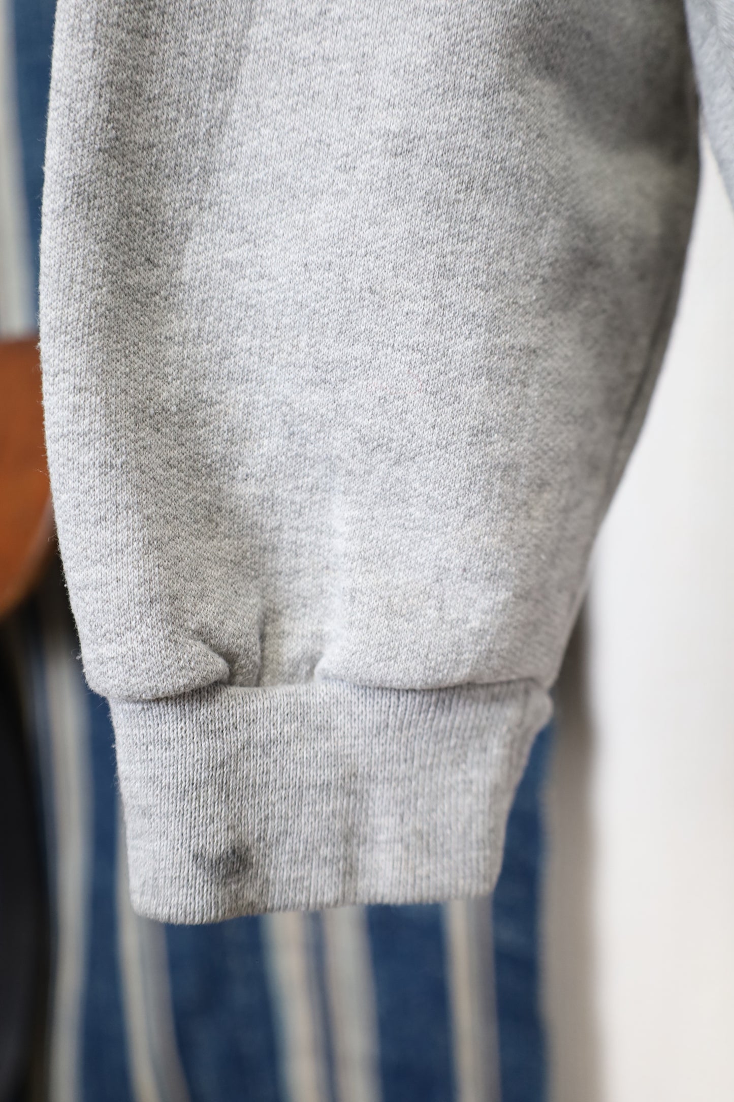 Z16 / early2000's JERZEES ZIP hoodie