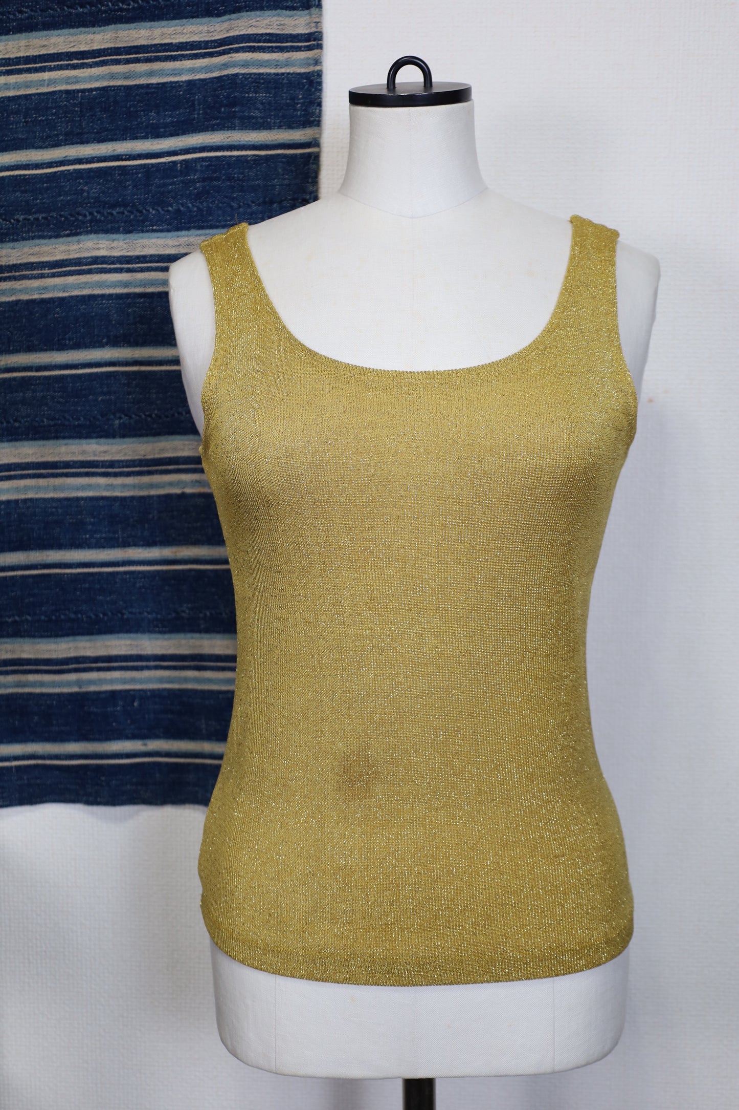 E117 / 2000’s Used MY MICHELLE Gold Color Tanktop
