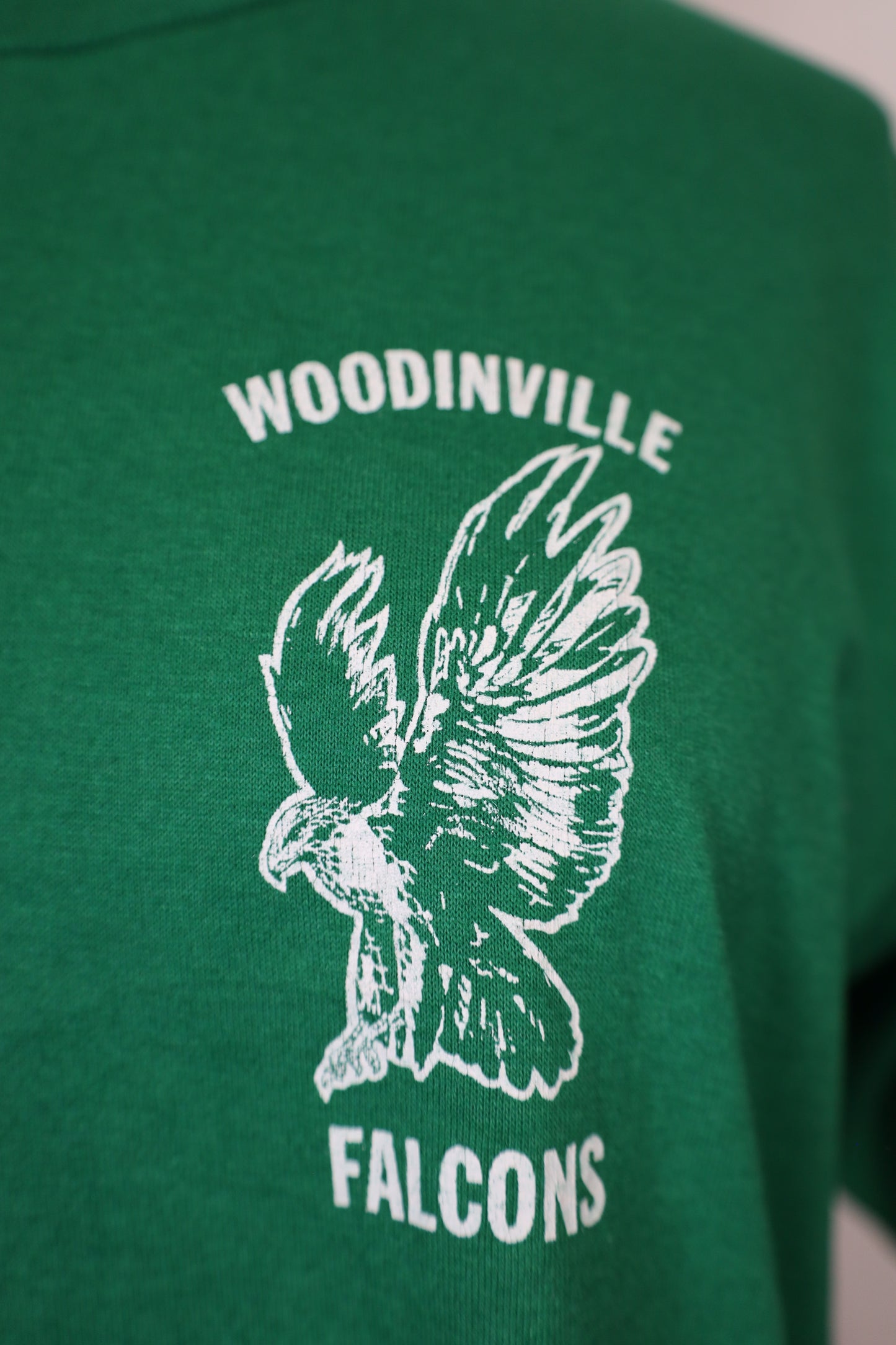 A339 / 1980's sports wear woodi nvill falcons tee