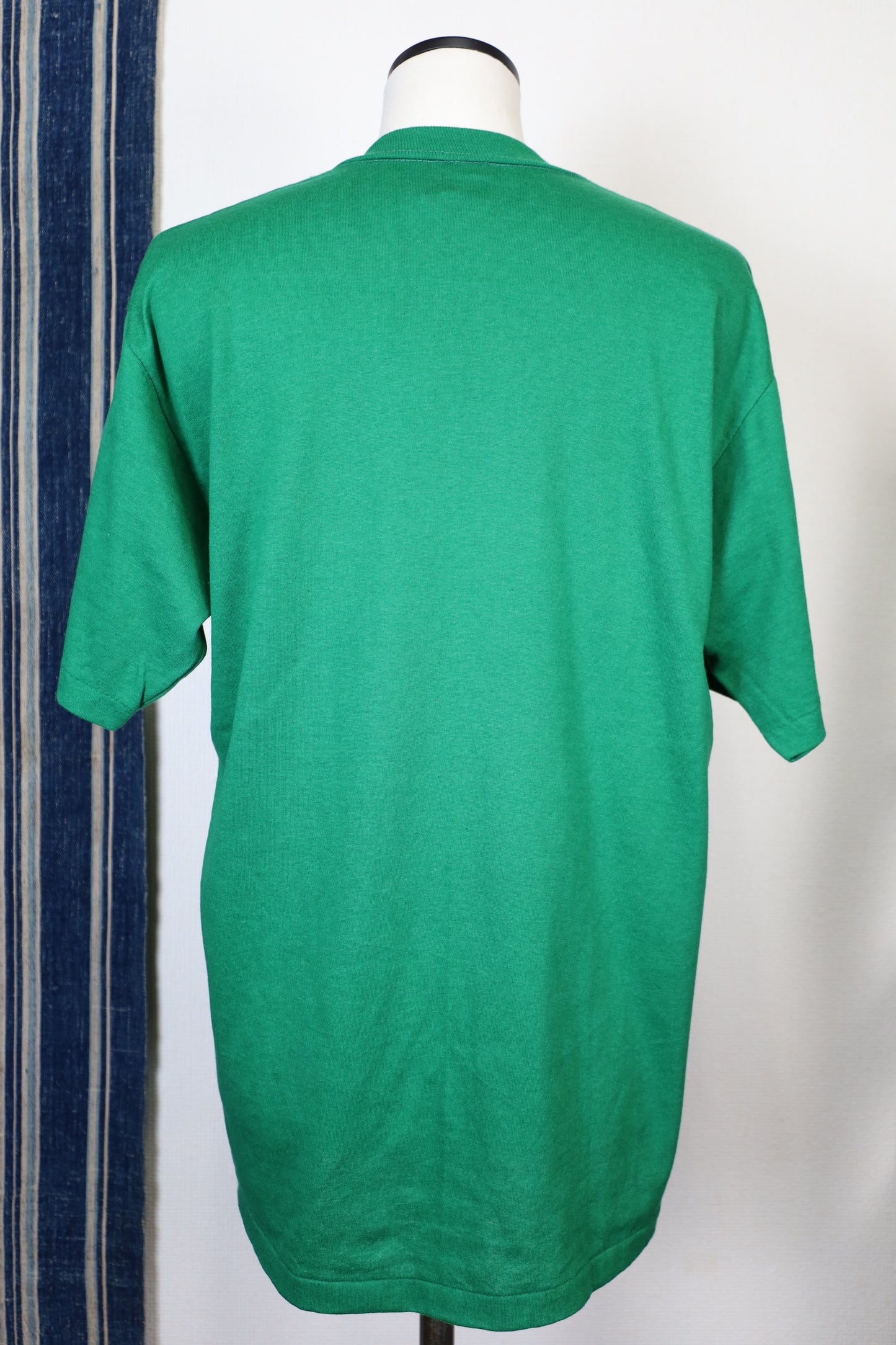 A339 / 1980's sports wear woodi nvill falcons tee