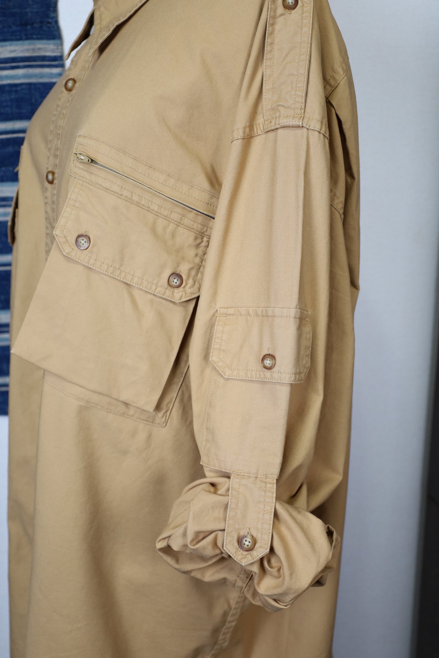 ★135 / 1990's Cabela's safari shirt