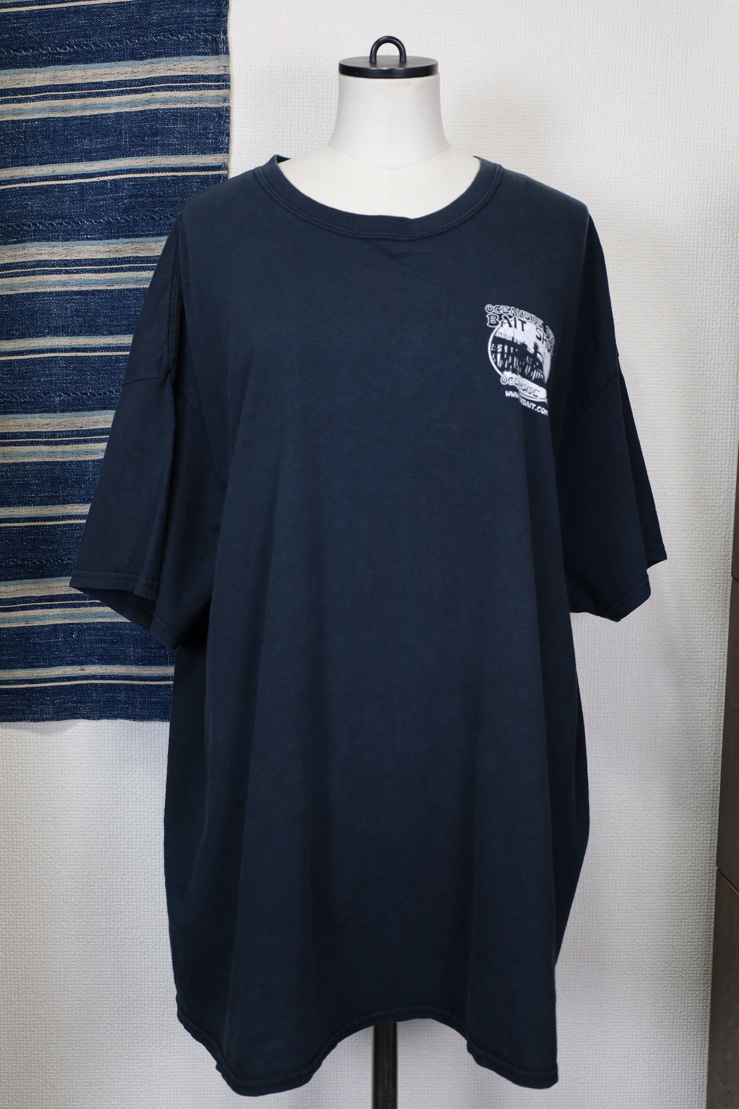 ★154 / UNKNOWN pierbait tee