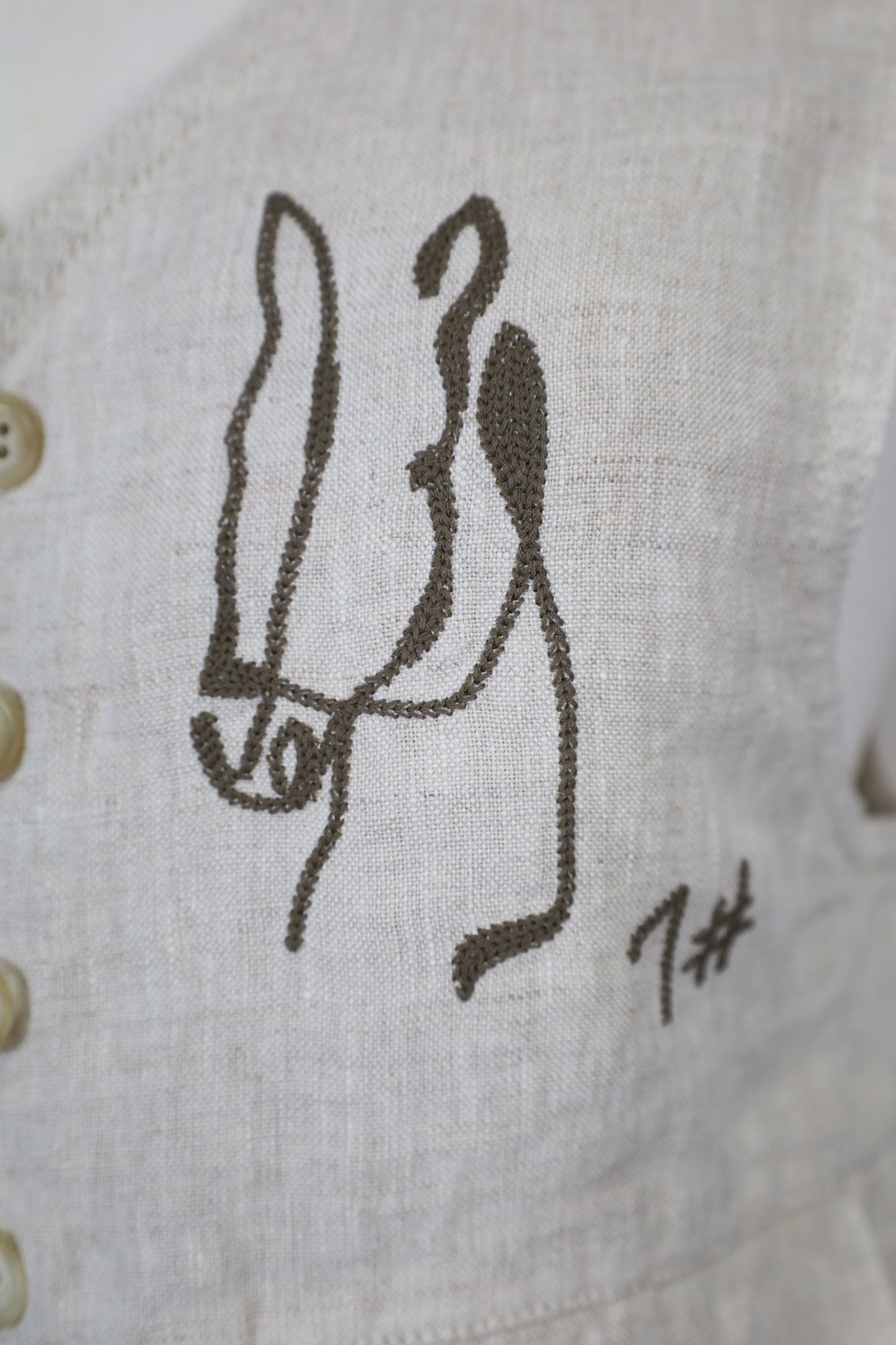 HOWIE embroidery linen vest (beige)