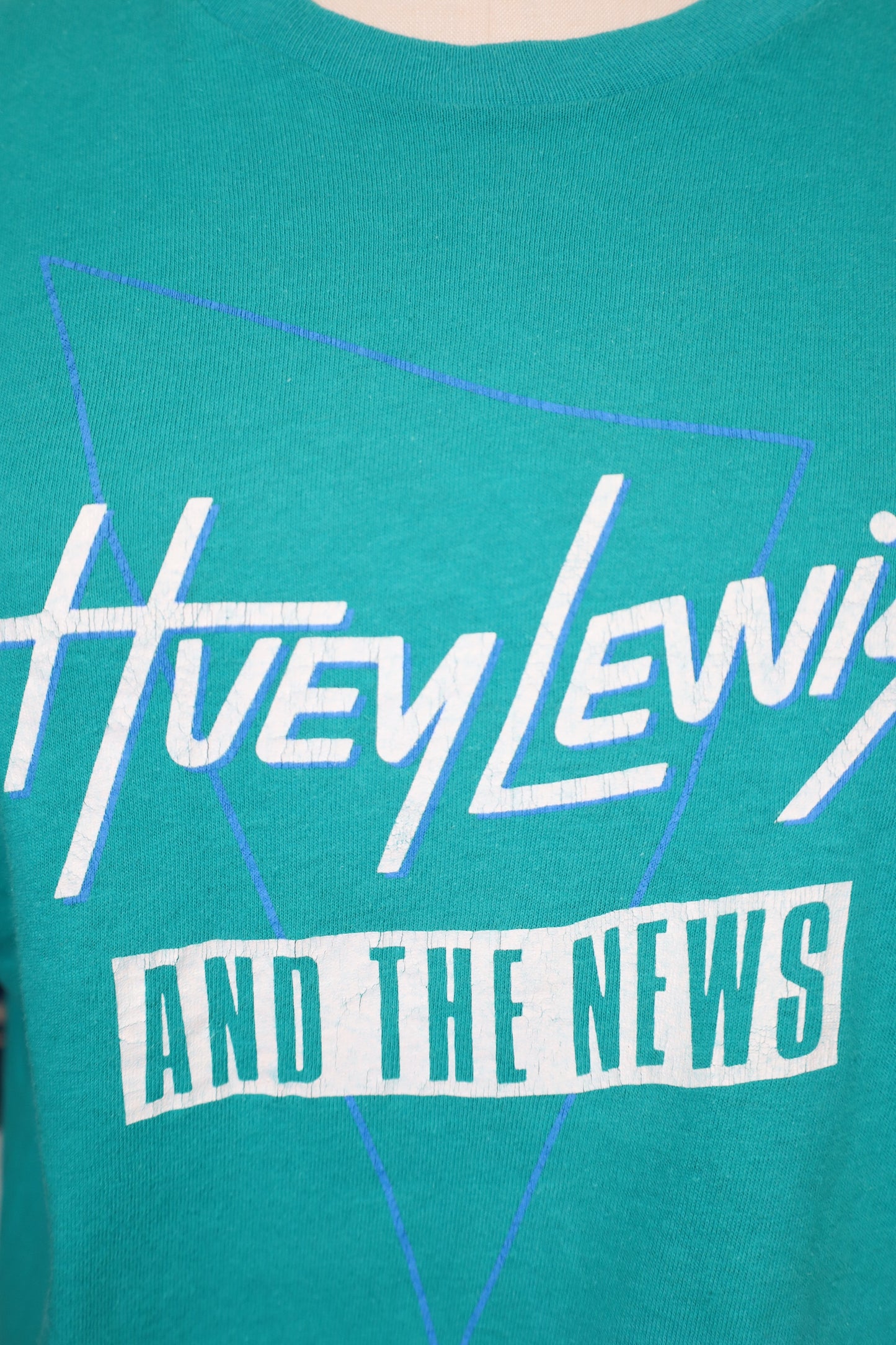 A290 / 1980's HANES HUEY LEWIS TEE
