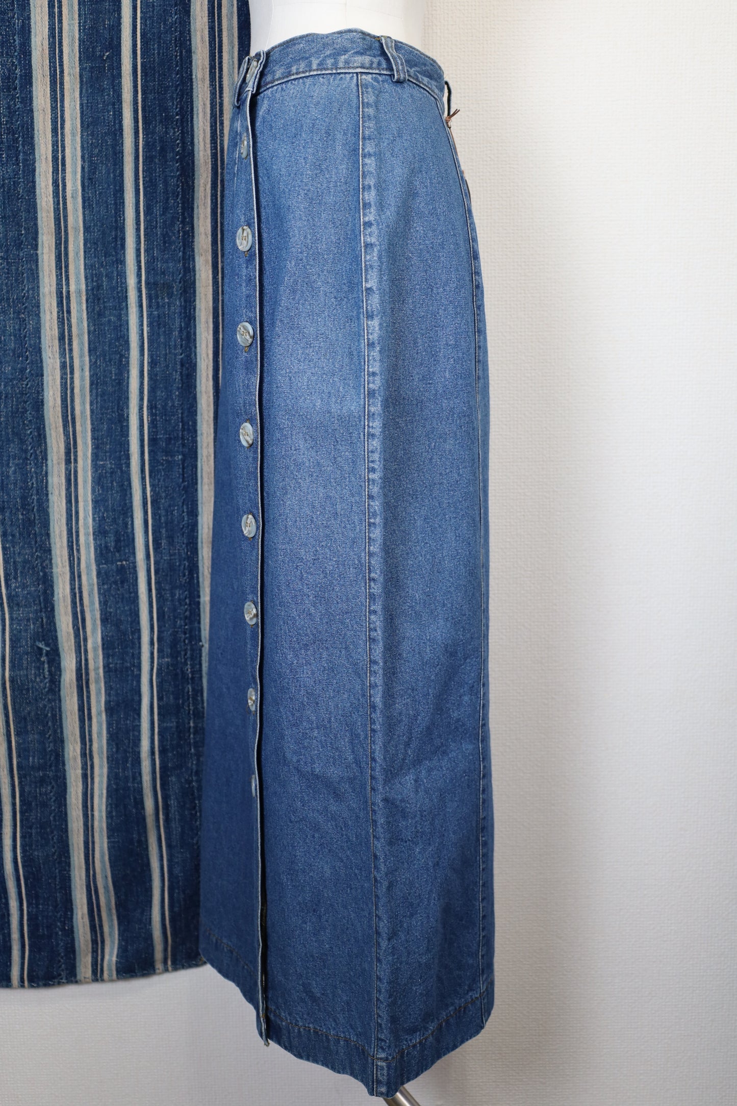 E182 / 1990s OLD VAN HEUSEN Denim Skirt