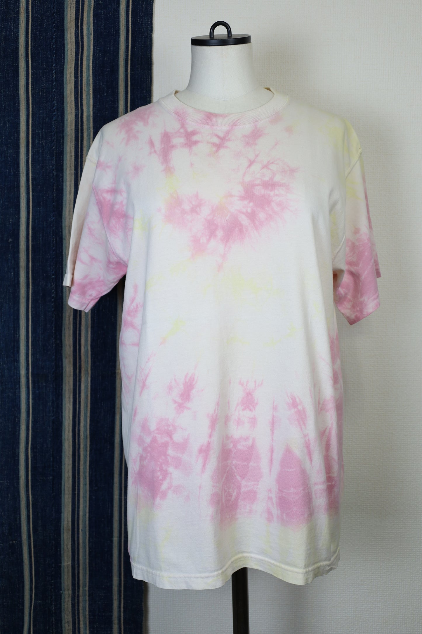 251 / 2000’s FRUITS OF THE LOOM Tiedye Tee Lolla No Booza