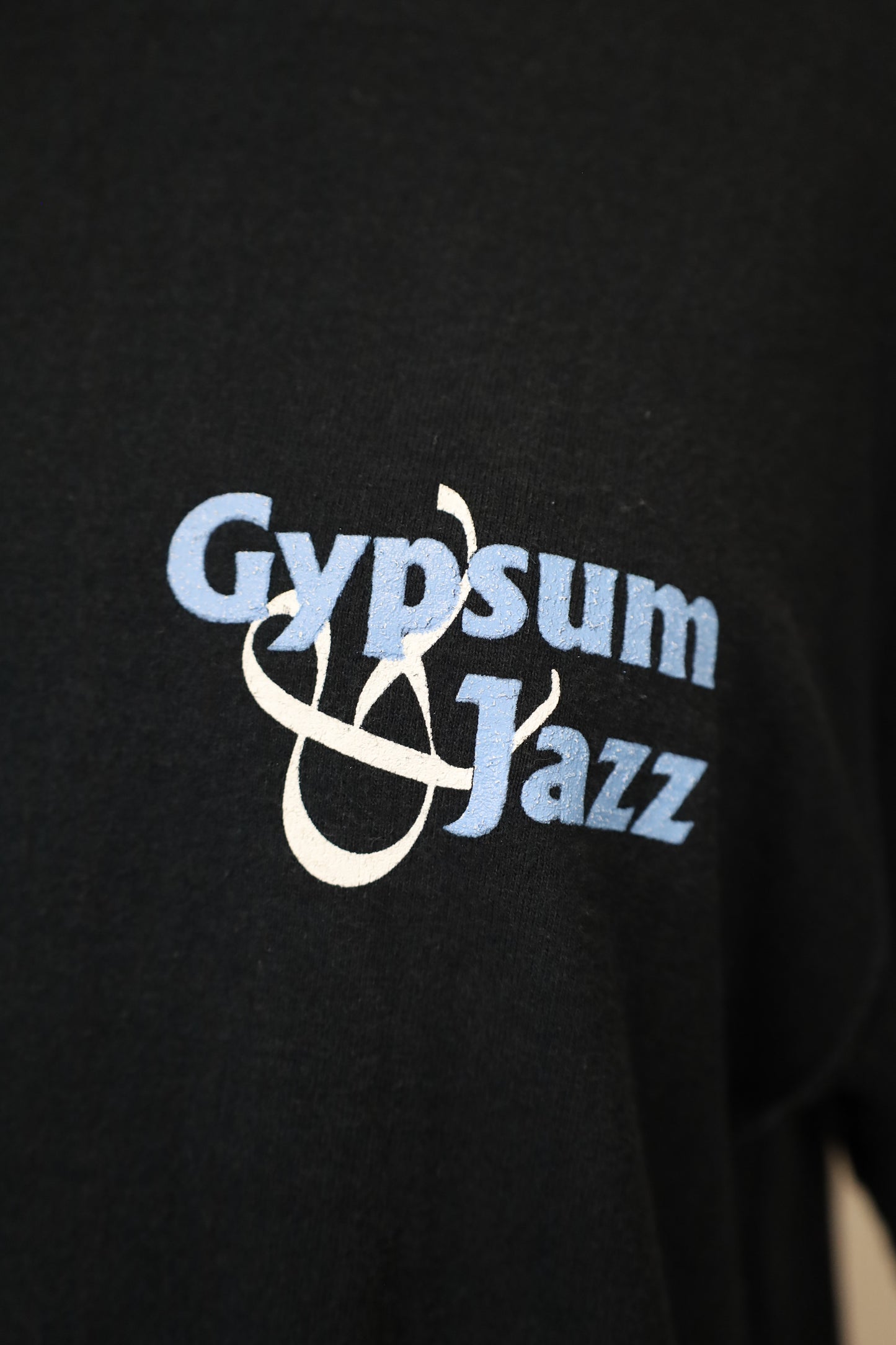 Z704 / early 2000's FRUITS OF THE LOOM JAZZ PRINT TEE