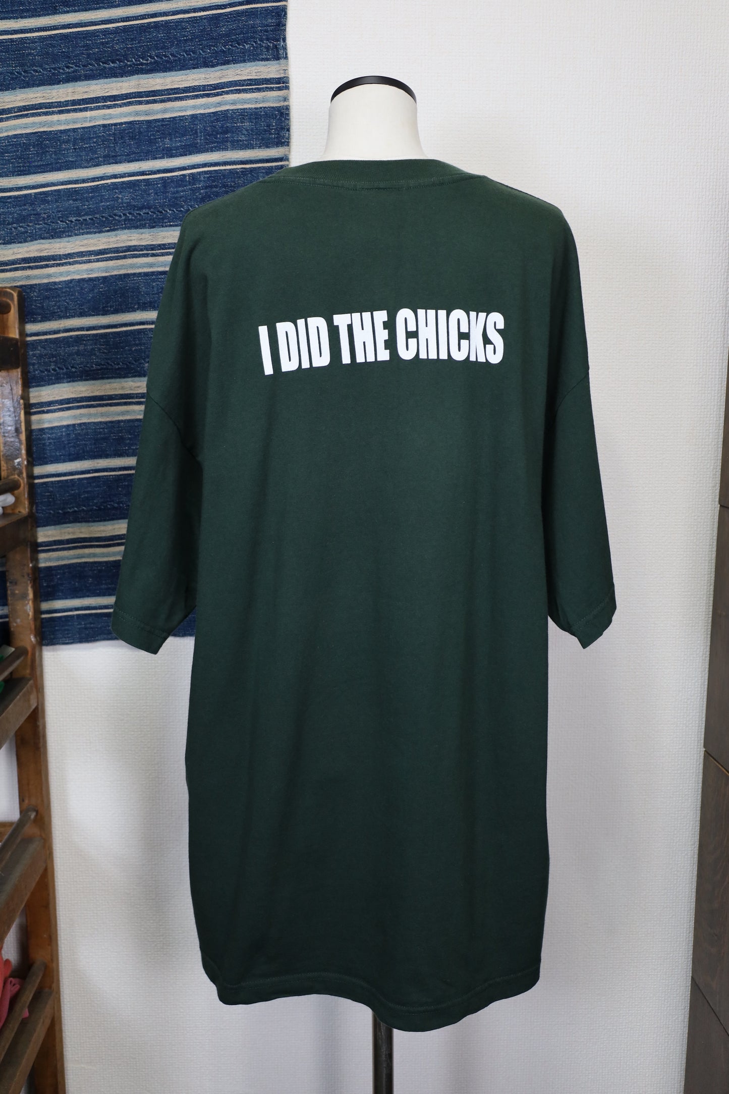 Z625 / 1990's OLD giant Print Tee FREE NATALIE
