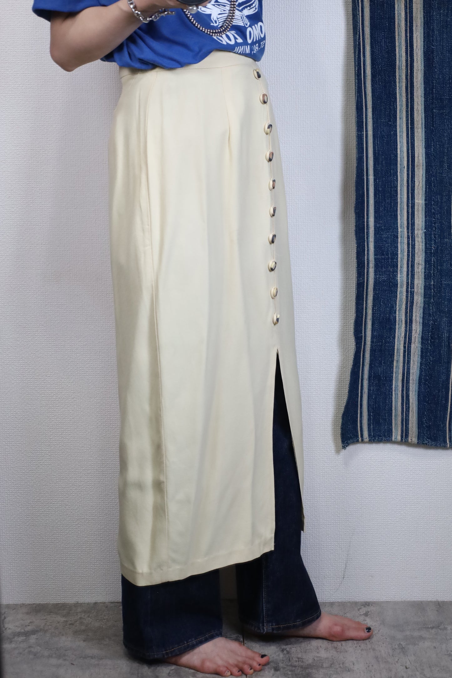 E146 / 1990's OLD Design Skirt