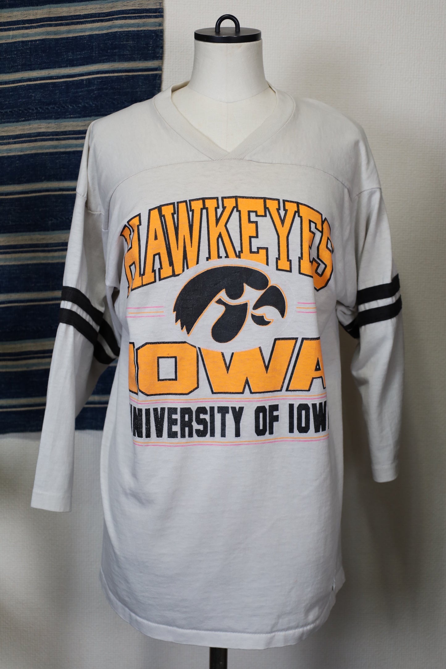 32 / 1980's MILLER football tee