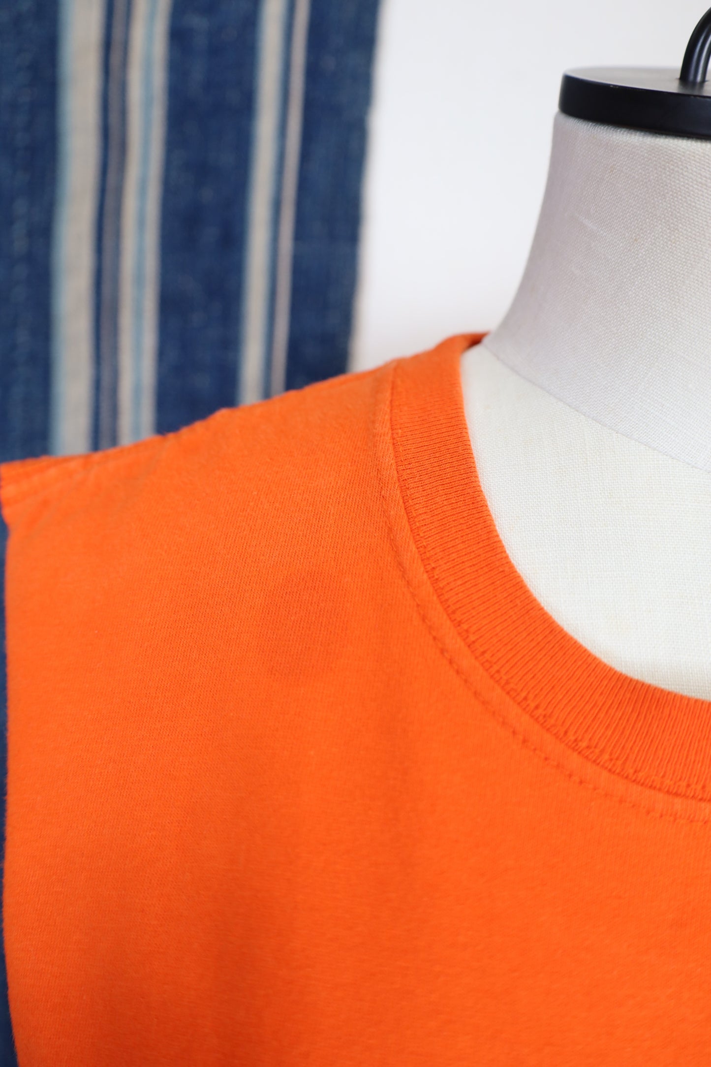 Z95 / The cotton exchange WHEATON No Sleeve Tee