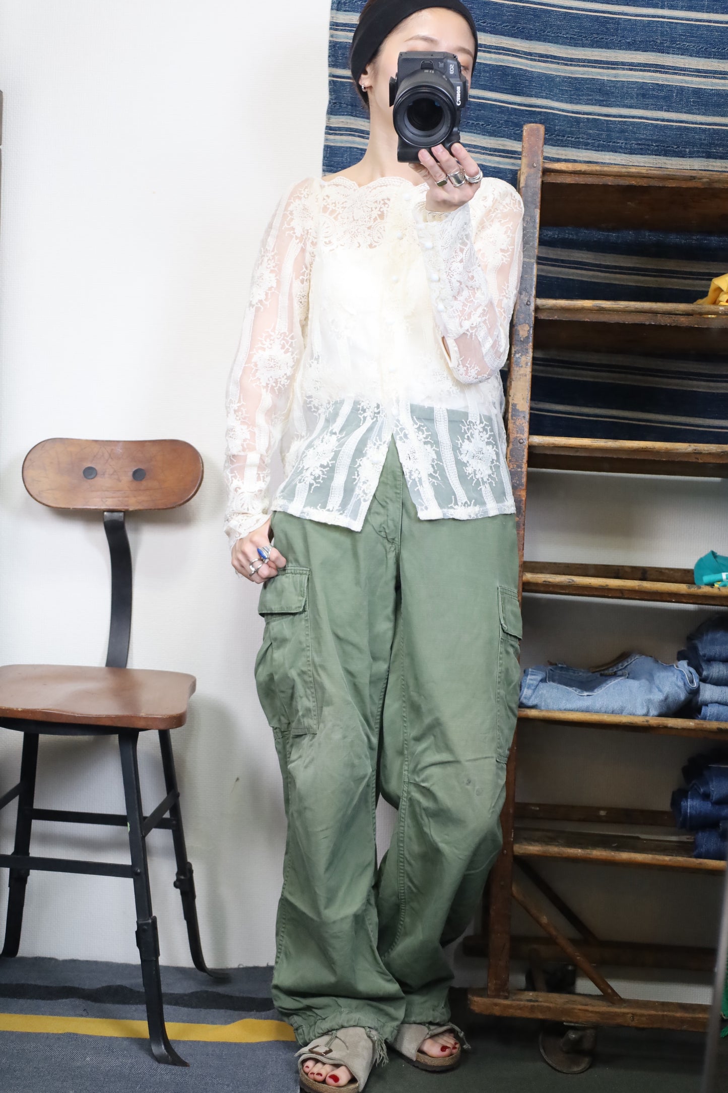 B562 / UNKNOWN lace blouse