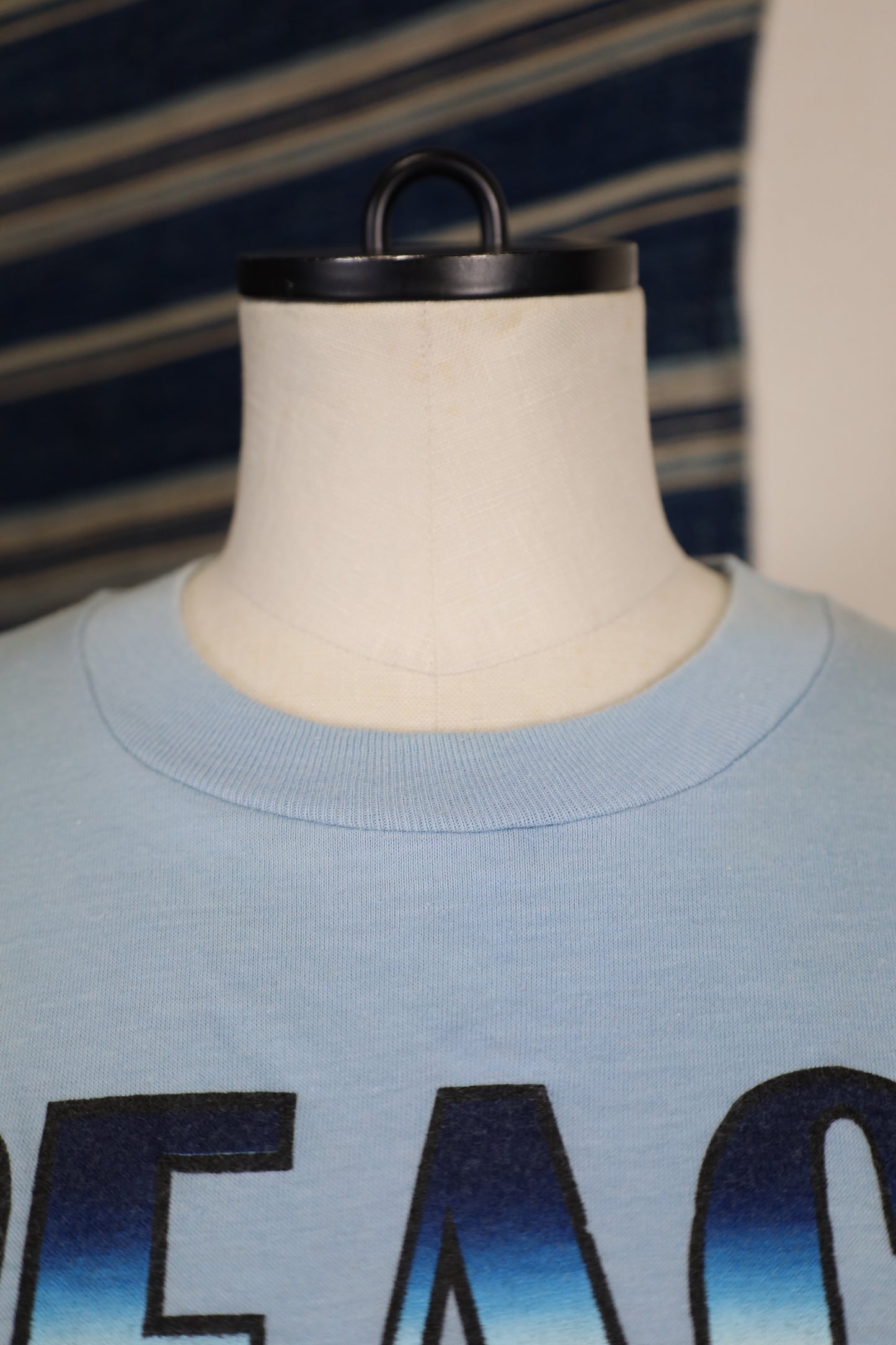 B521 / 1980's OLD Hanes PEACE Print T-Shirt