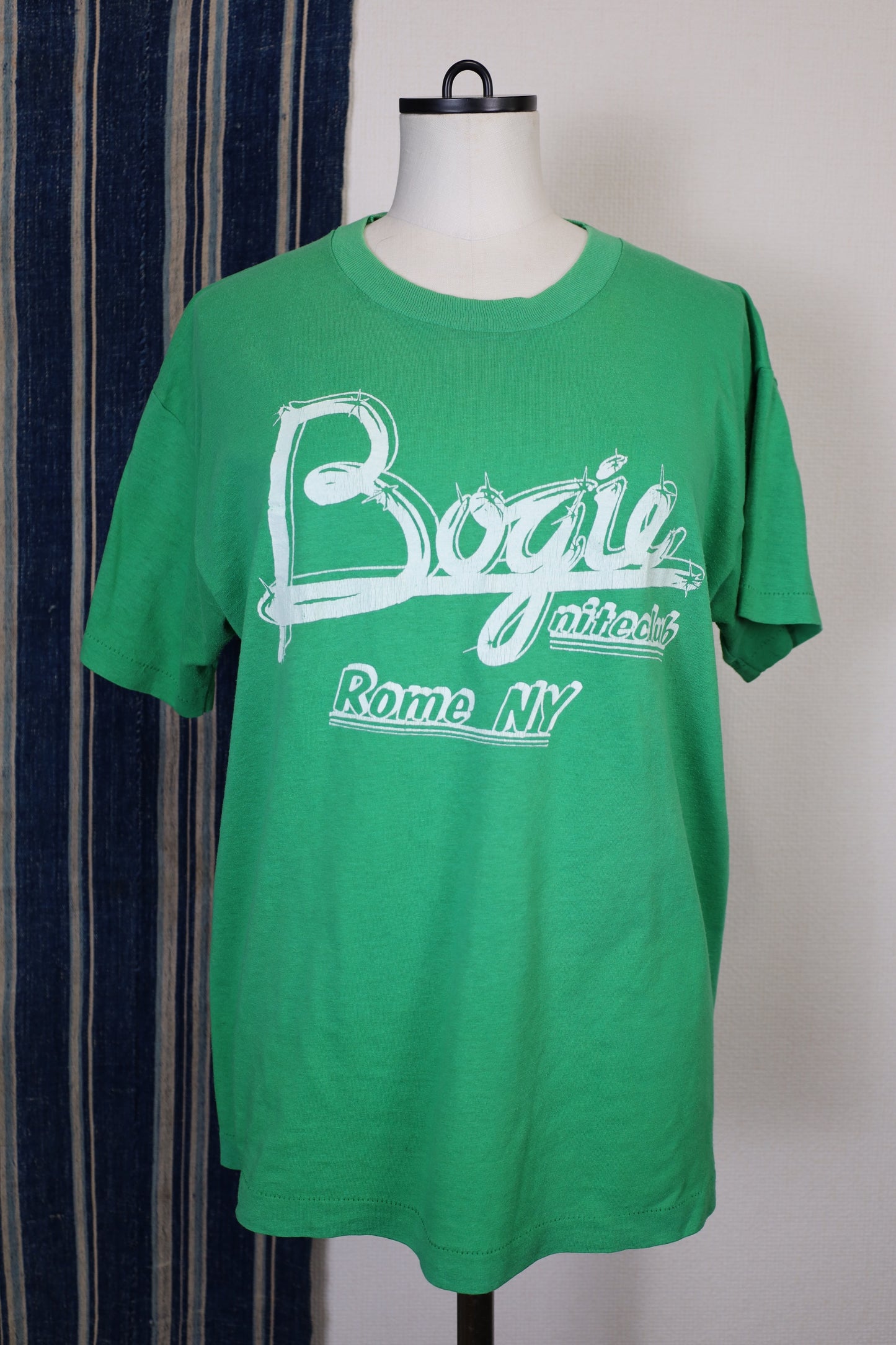 A318 / 1990's OLD SCREEN STARS Bogie niteclub