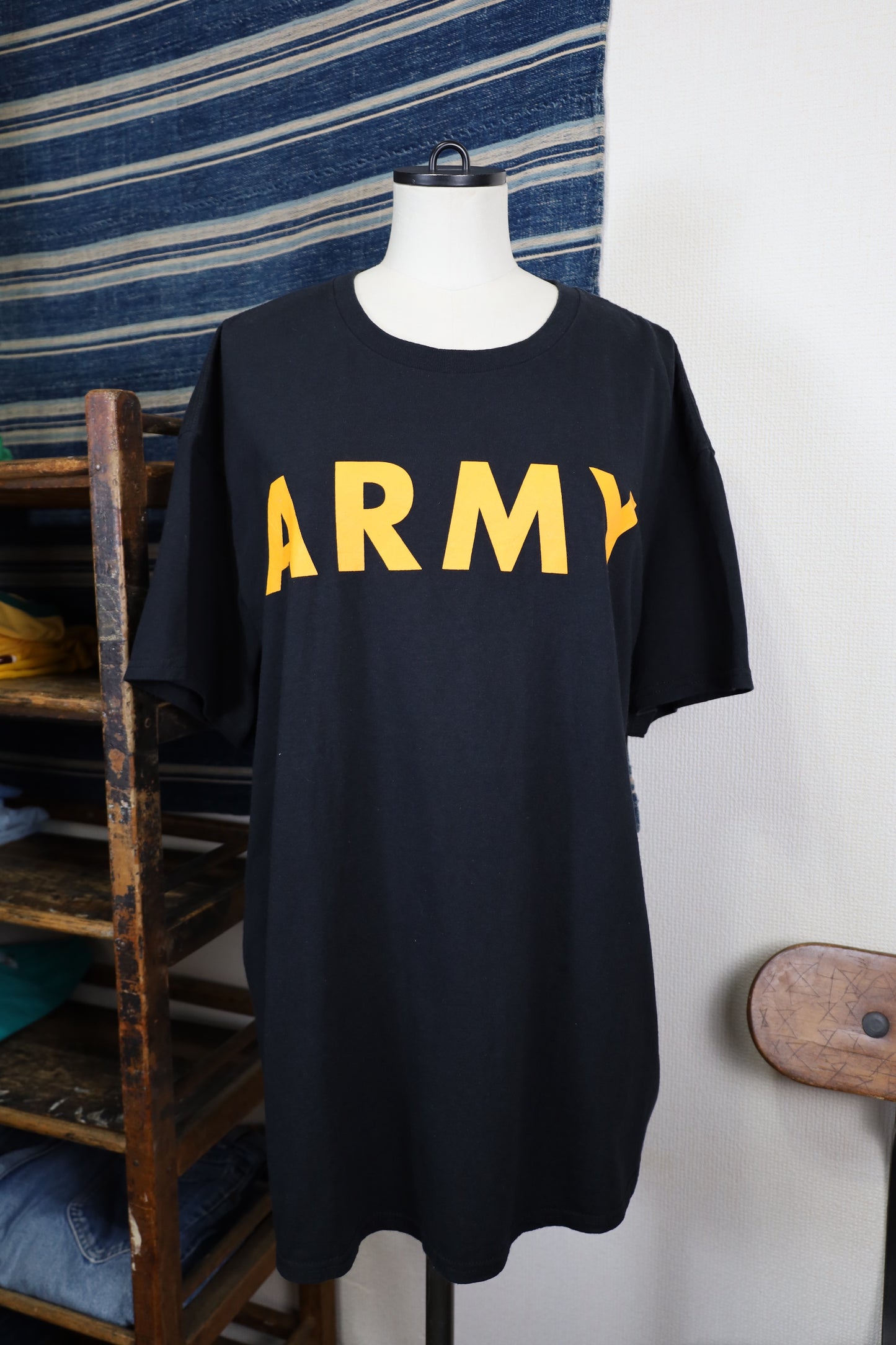 Z807 / early 2000's UNKNOWN USARMY Print T-Shirt