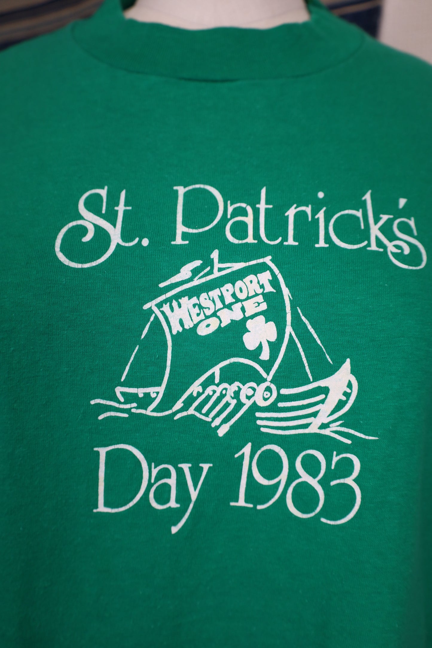 B516 / 1980's OLD UNKNOWN St.patrick's Print T-Shirt