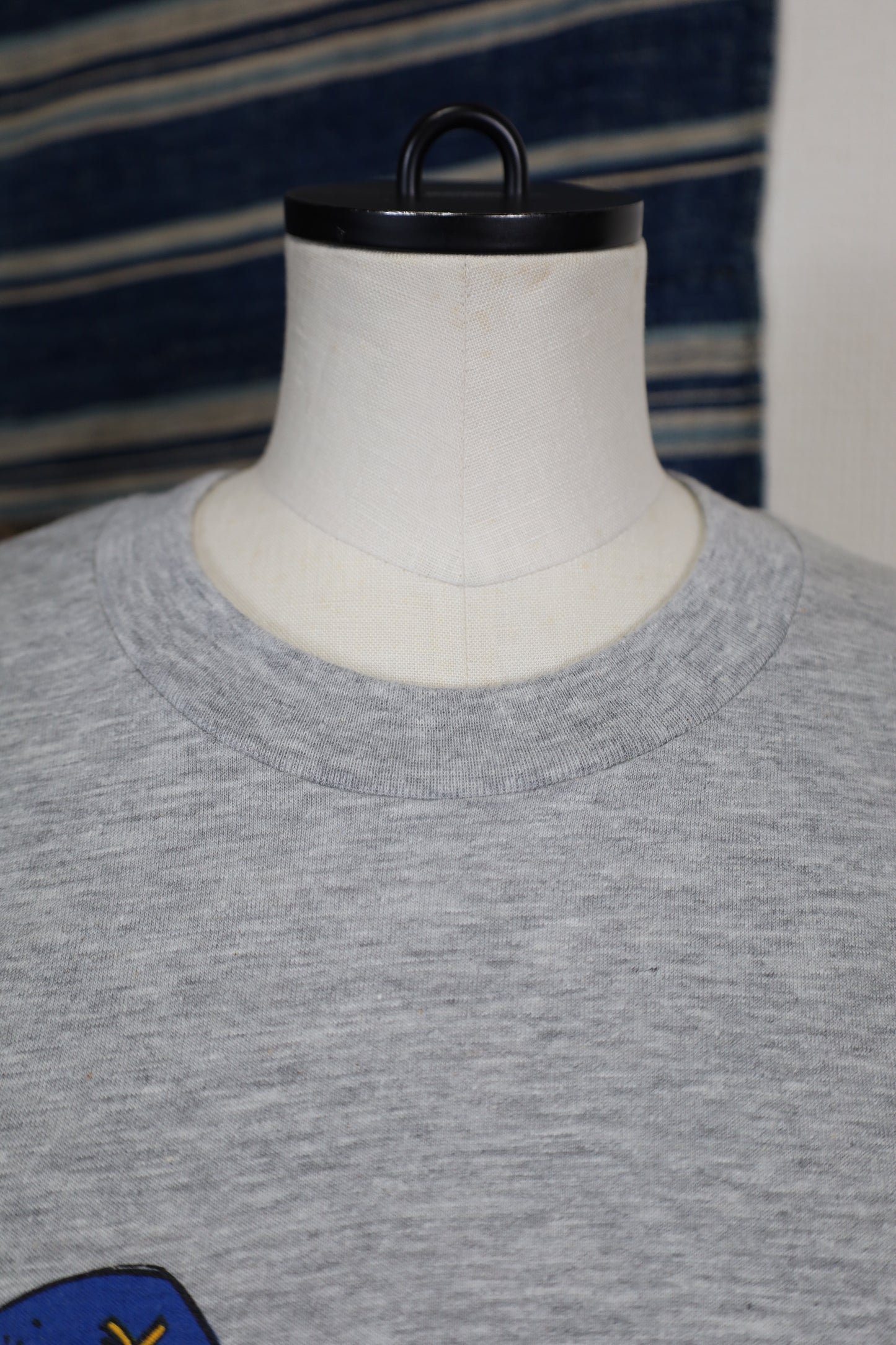 177 / 1990's OLD Touch of Gold Print T-Shirt