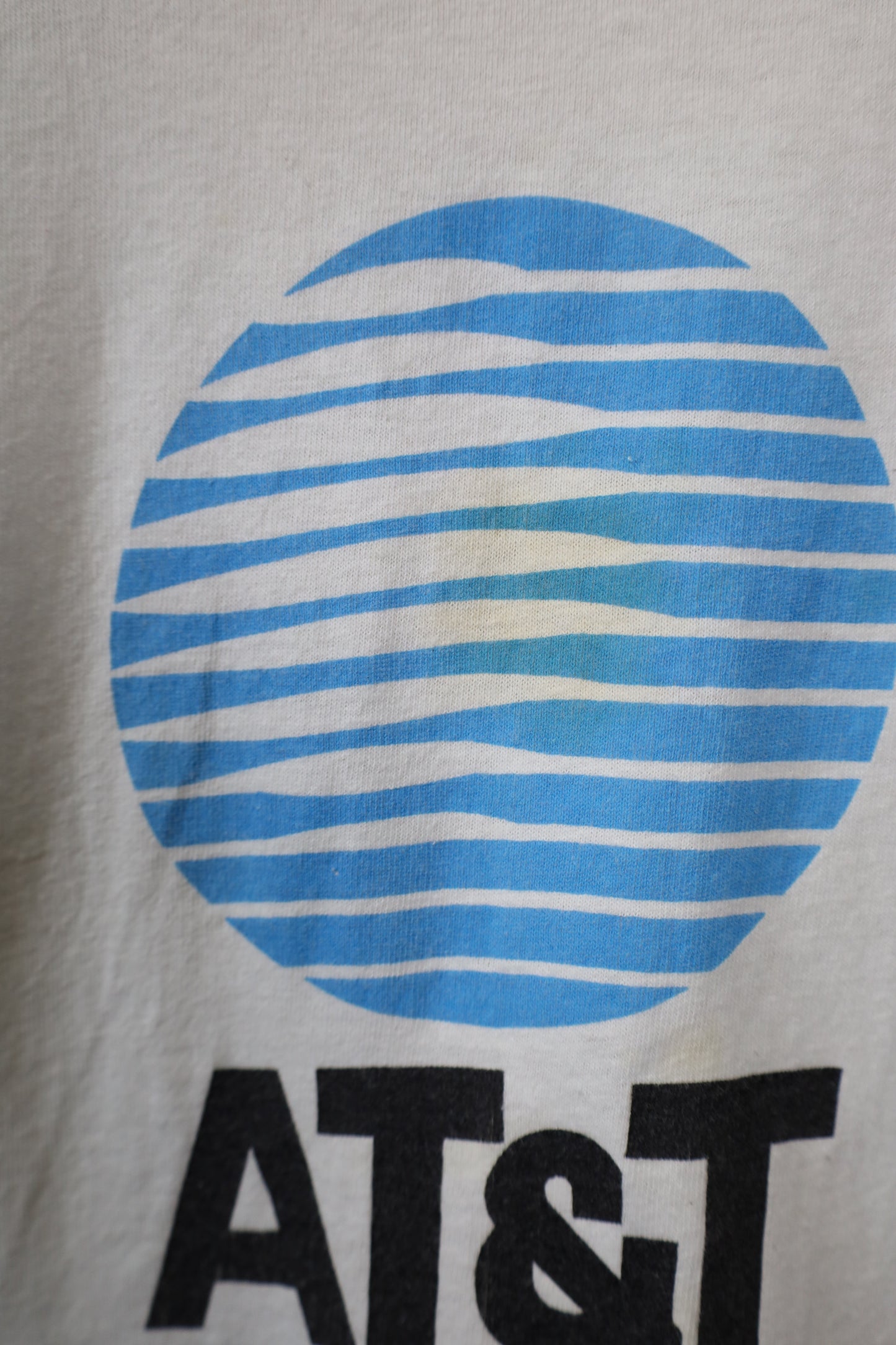 178 / 1990's FRUITS OF THE LOOM AT&T tee