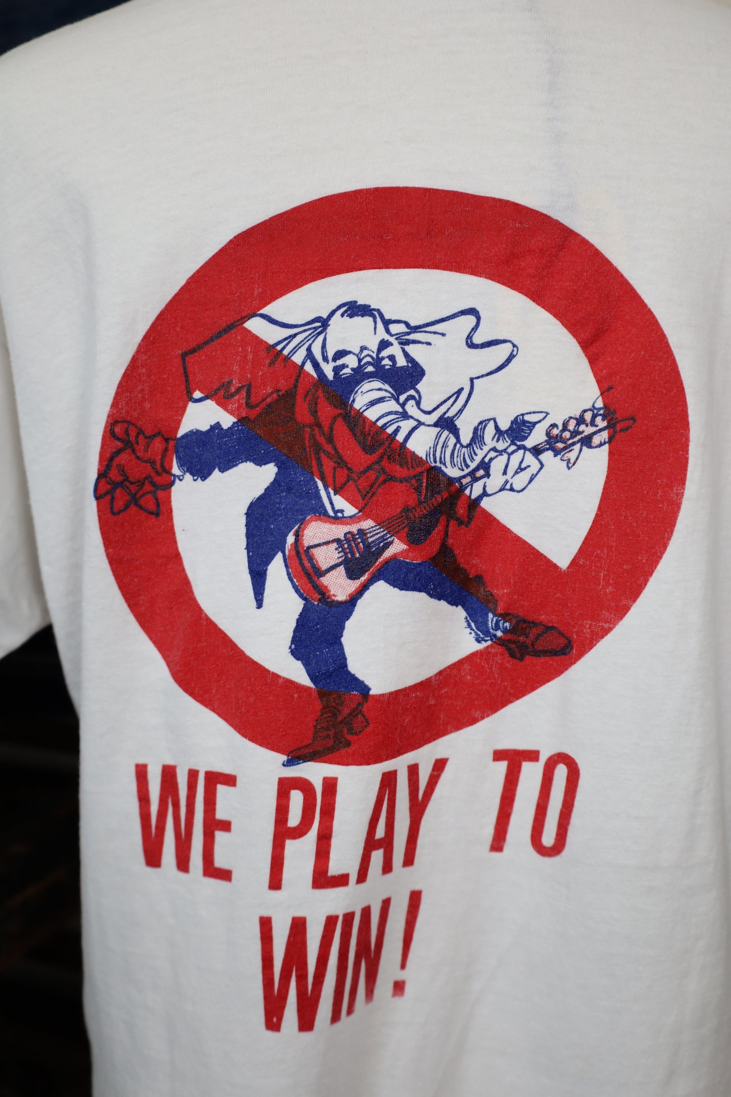 B527 / 1980's OLD Hanes DSCC SOFTBALL Print T-Shirt