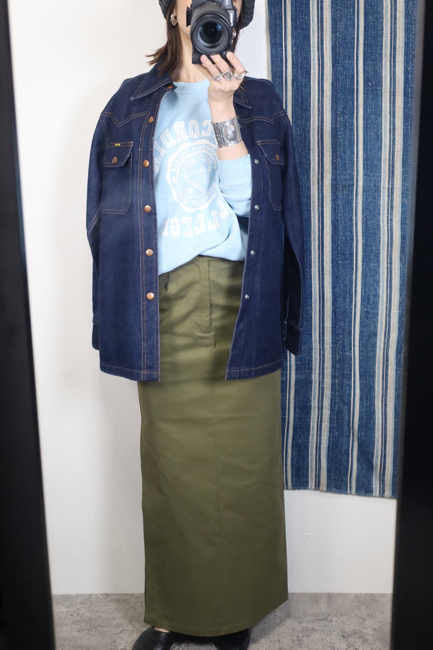 HOWIE SIDE SLIT SKIRT(Khaki)