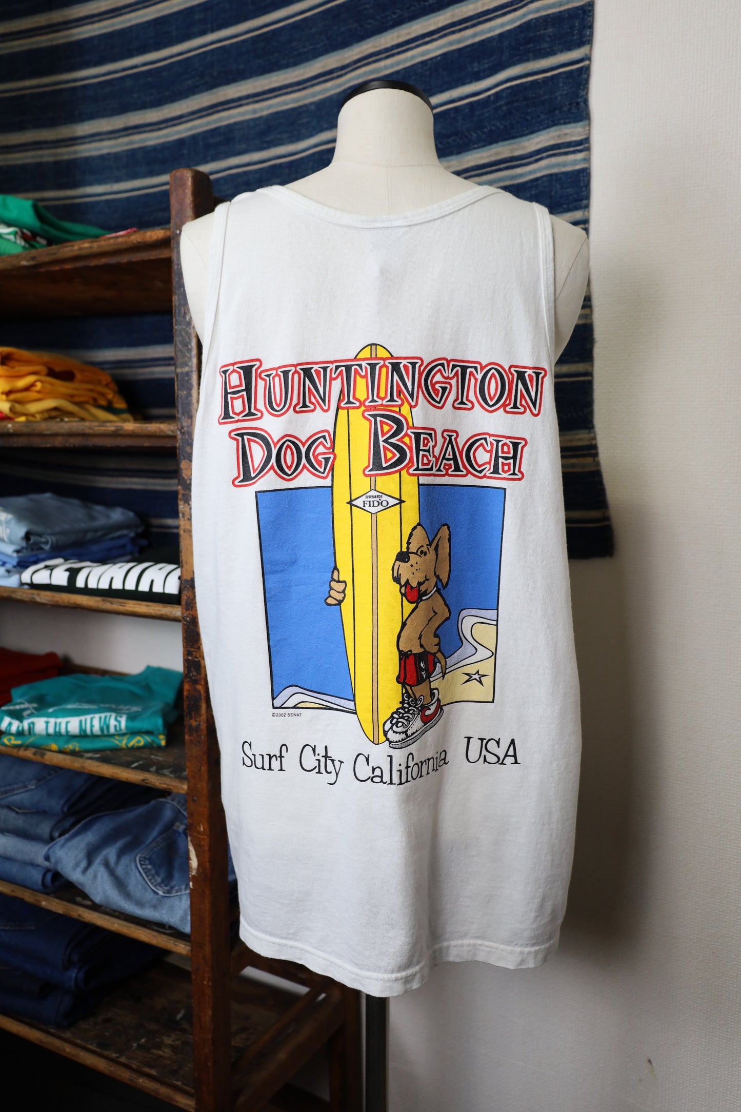 B519 / early2000's anvil DOG BEACH tank top