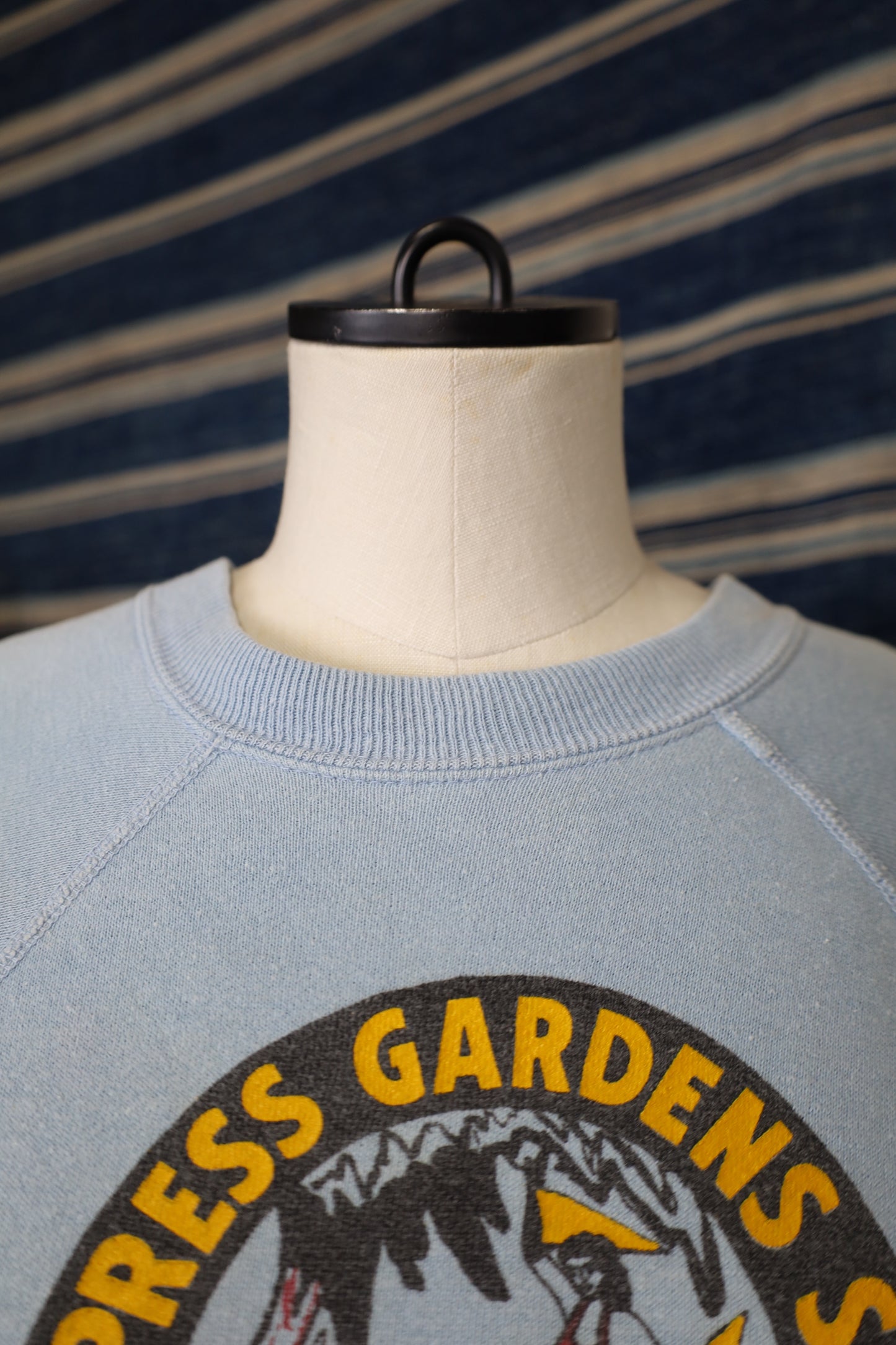 B565 / Vintage washinton mills co short sleeve sweat