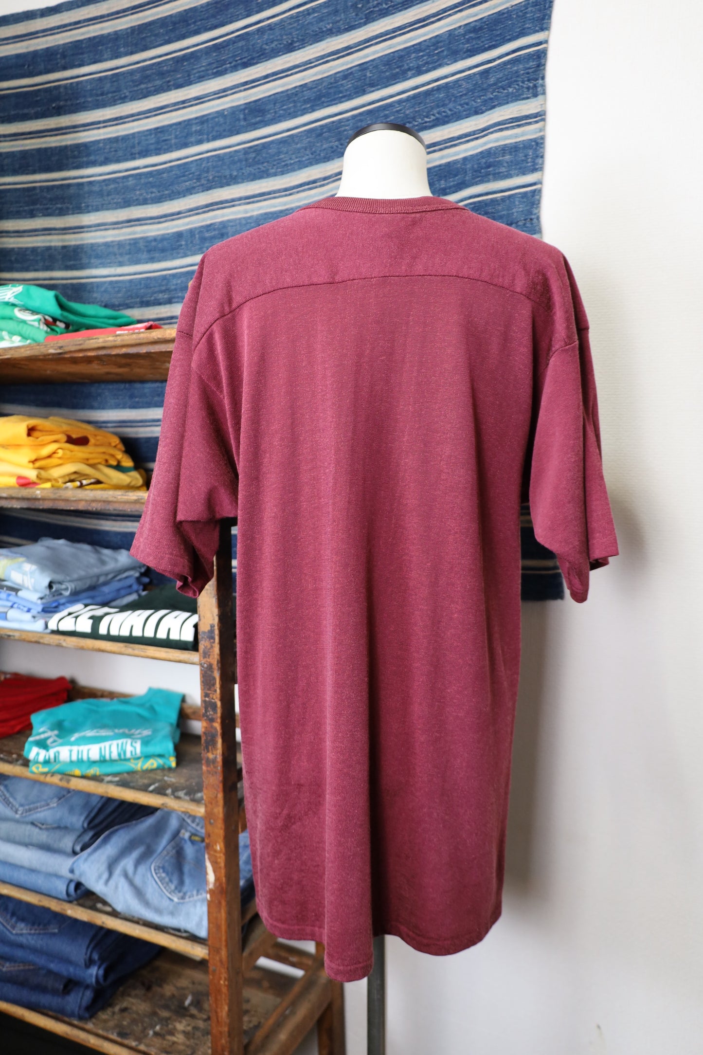 B536 / 1980's champion foot ball tee