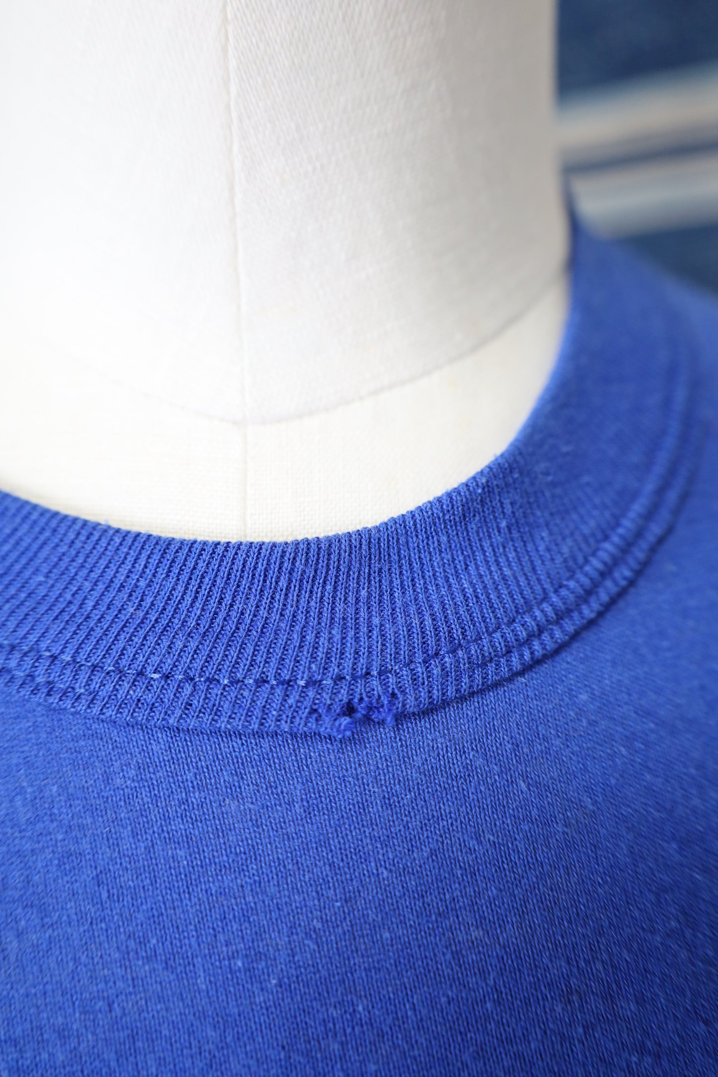 B543 / 1990's RUSSELL ATHLETICE back print tee