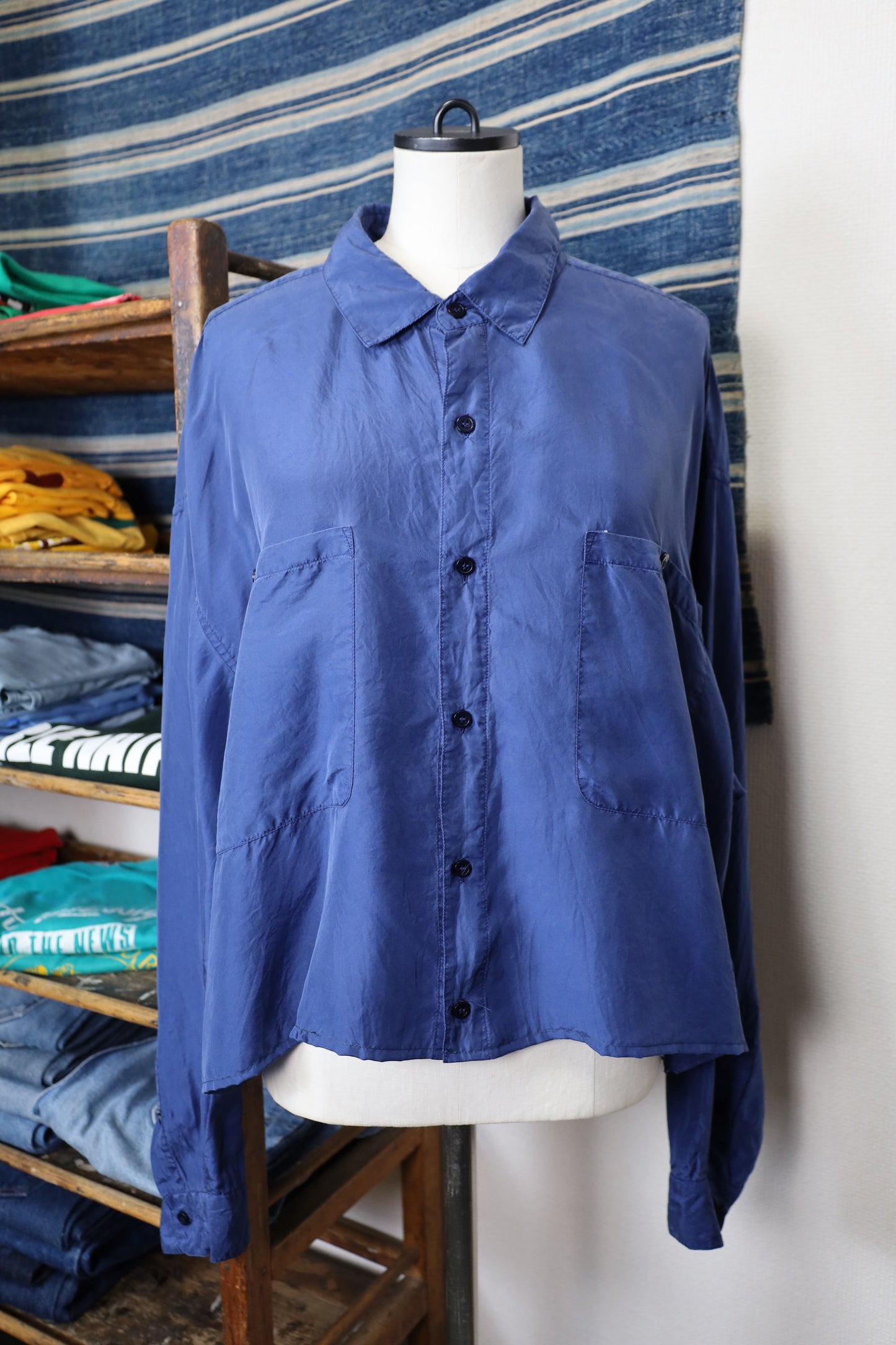 B411 / 1990's UNKNOWN silk shirt