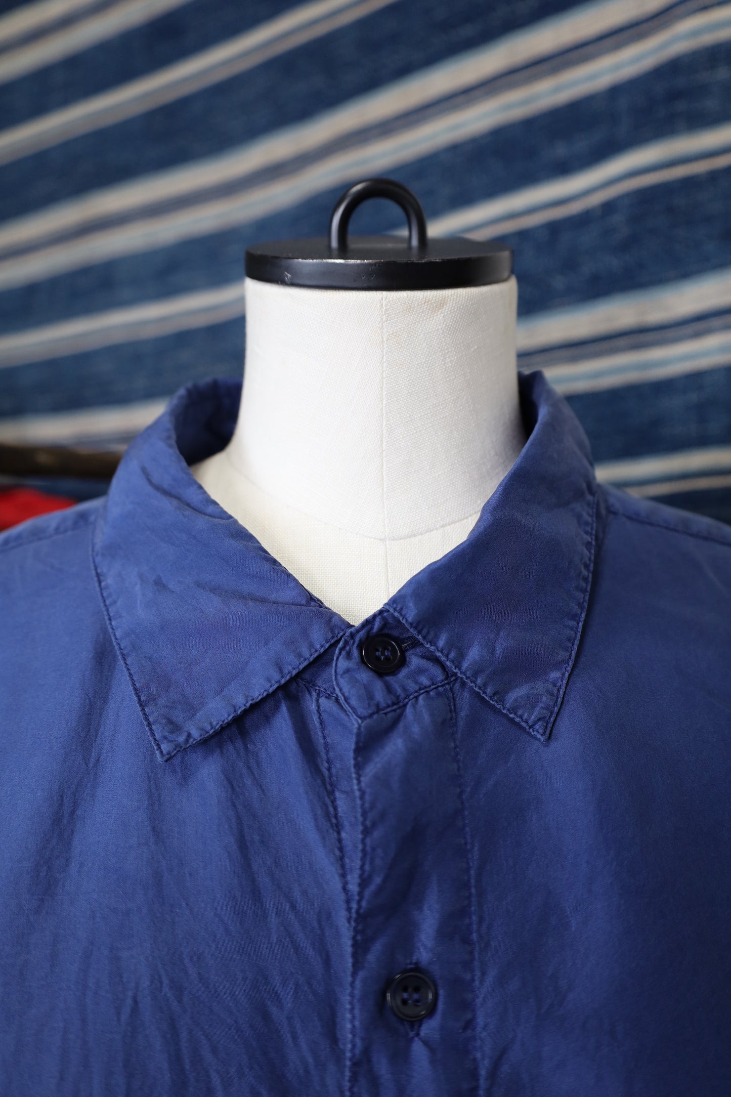 B411 / 1990's UNKNOWN silk shirt
