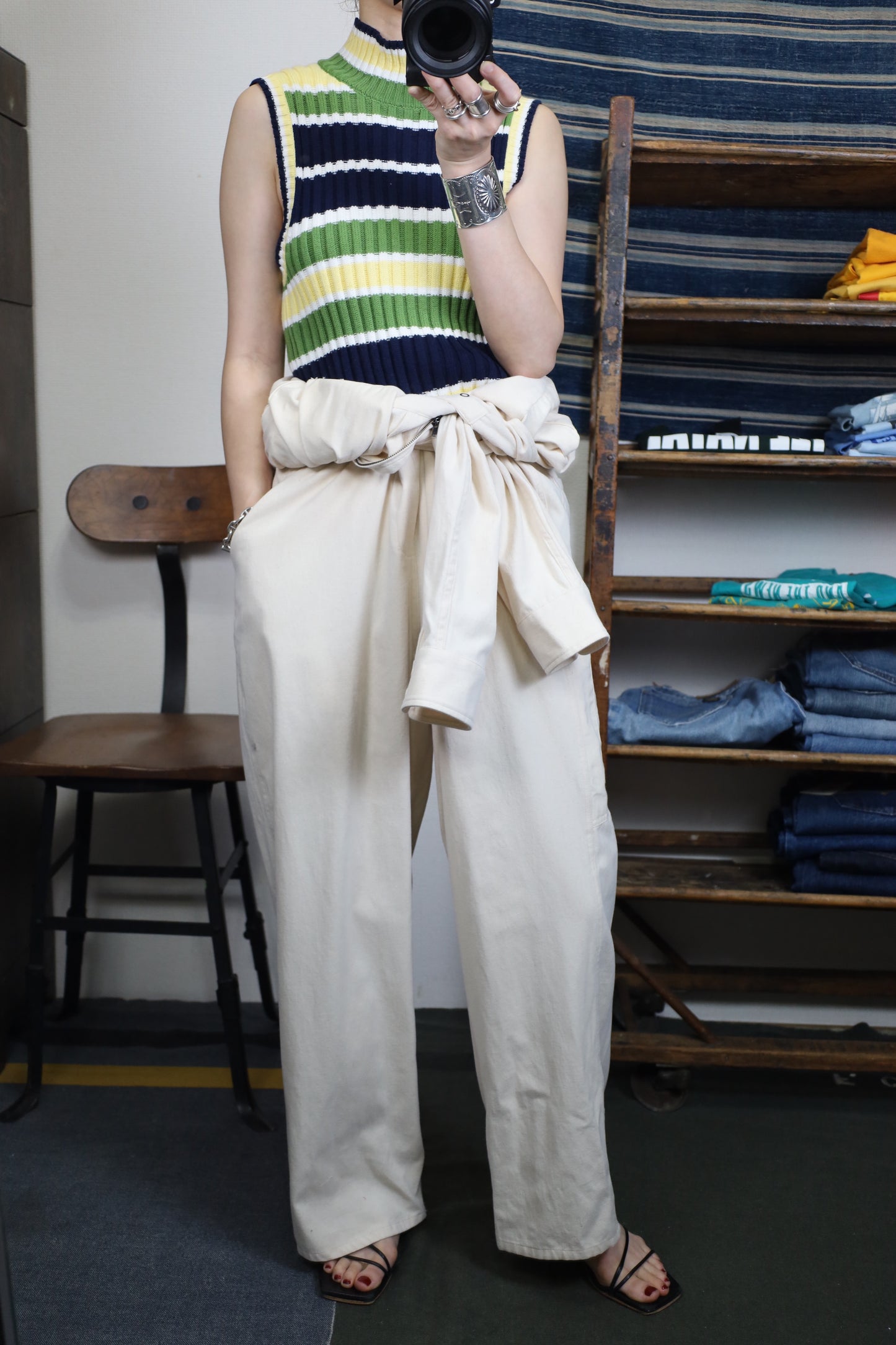 B600 / early2000's border knit vest
