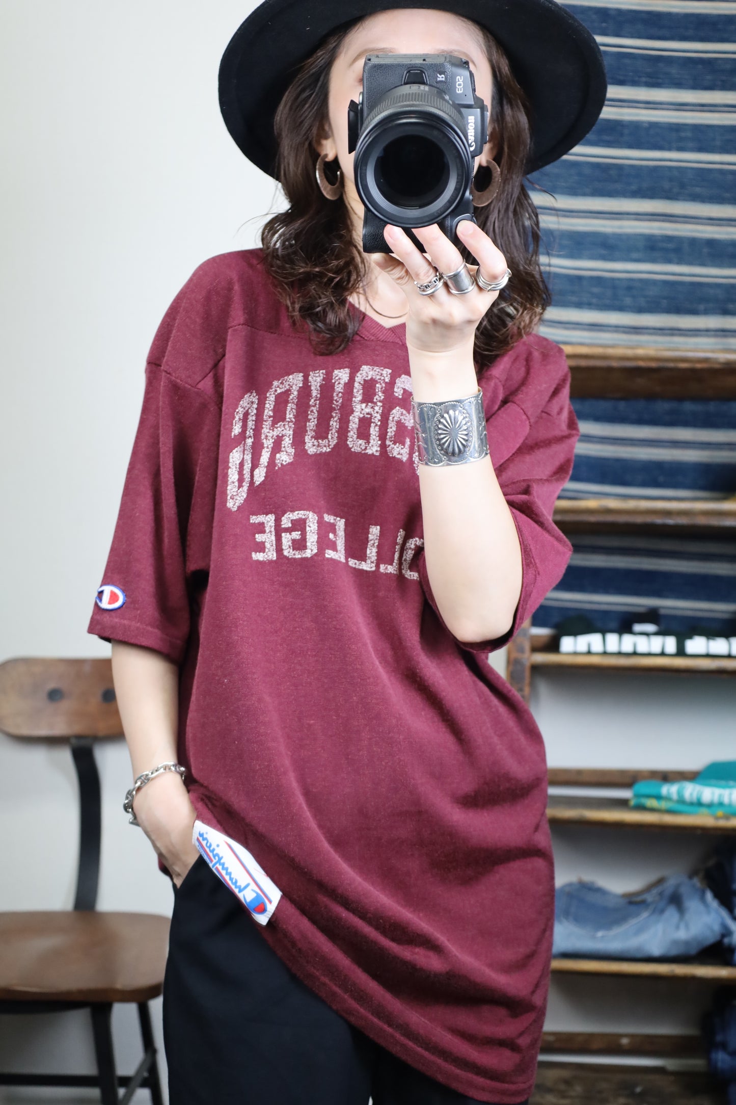 B536 / 1980's champion foot ball tee