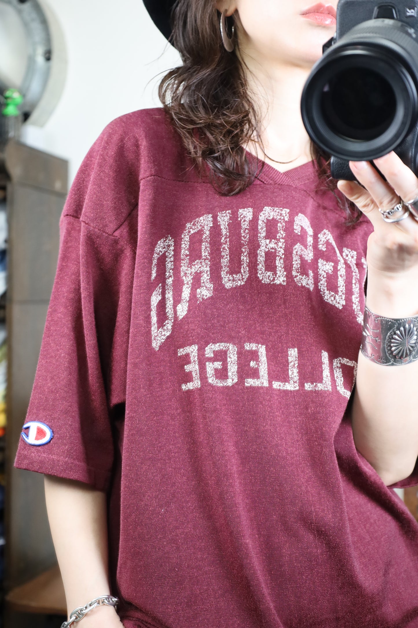 B536 / 1980's champion foot ball tee