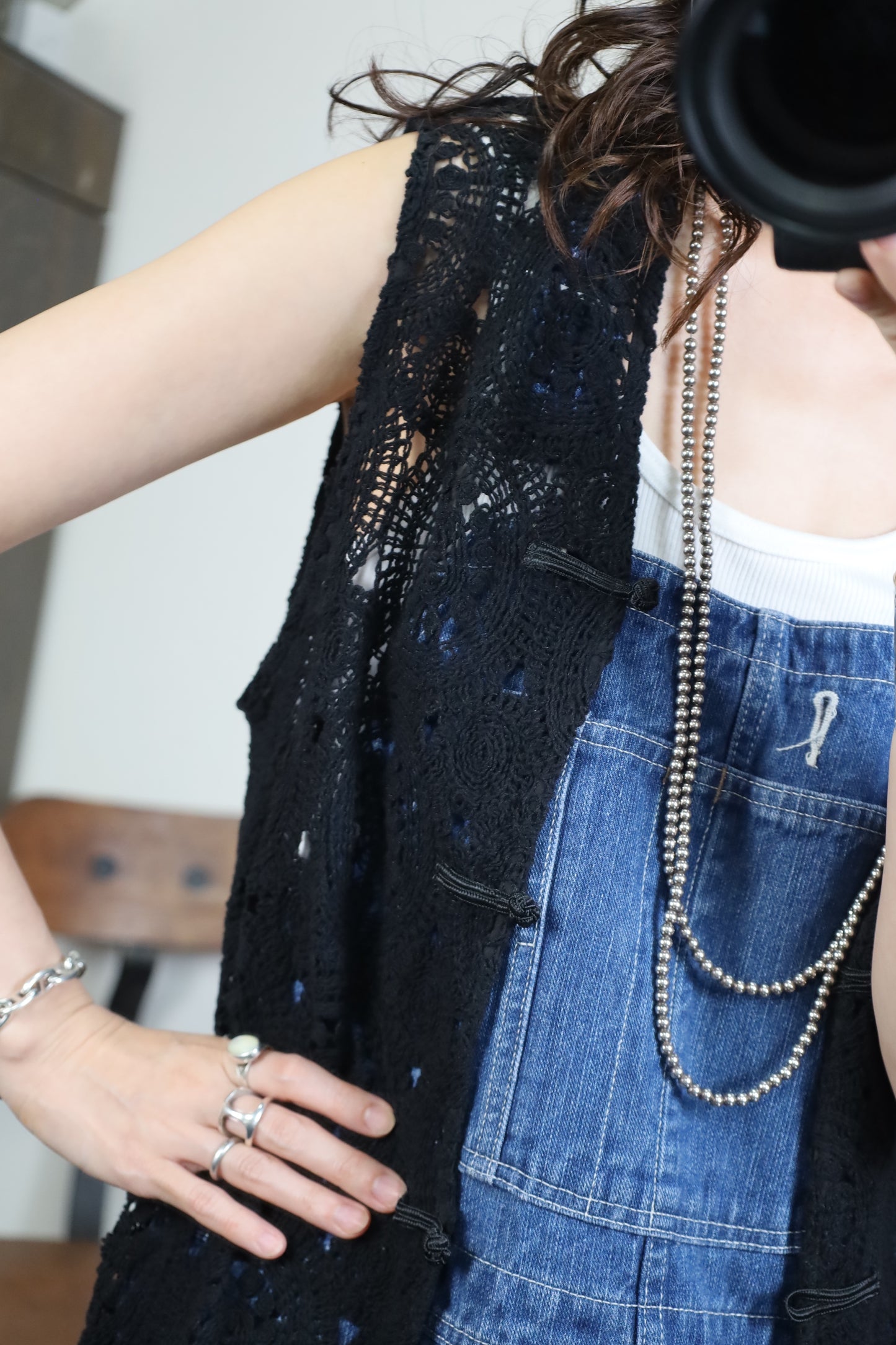 HOWIE LONG CROCHET VEST (Black)