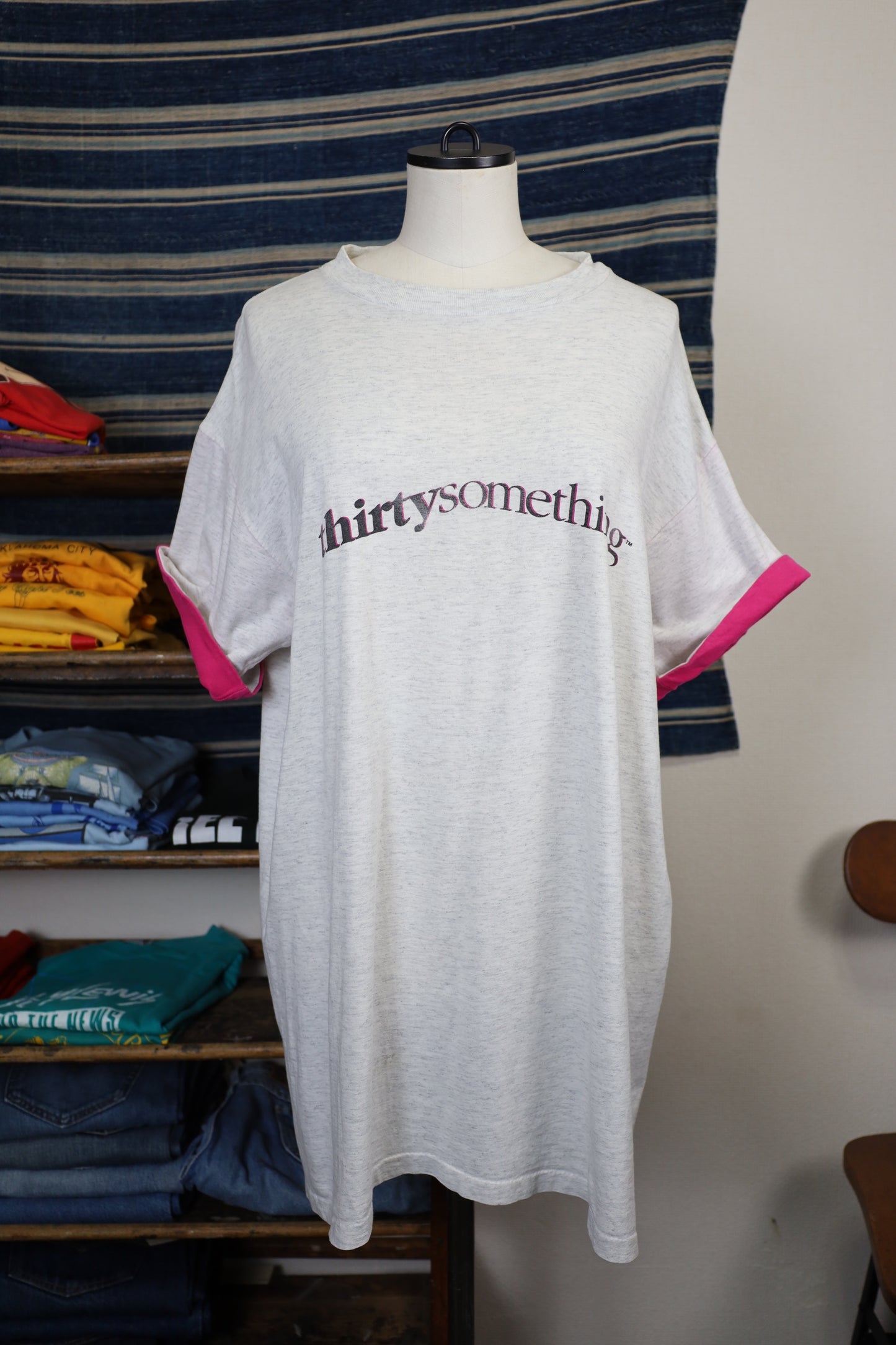 Z836 / 1990's HEARTLAND APPAREL thlrtysomething tee
