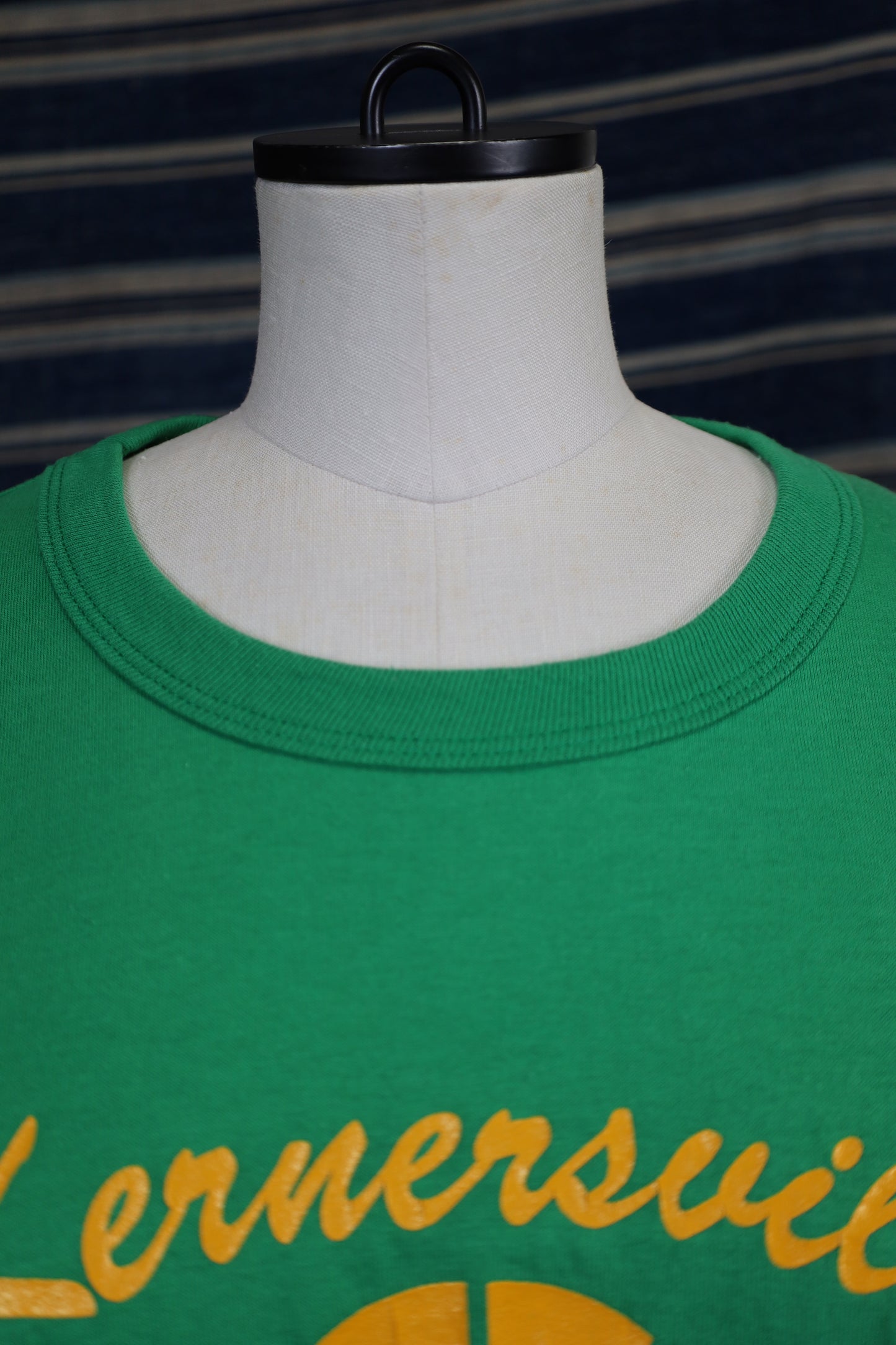 G85 / 1980-90's RUSSELL ATHLETIC Kernersville TEE