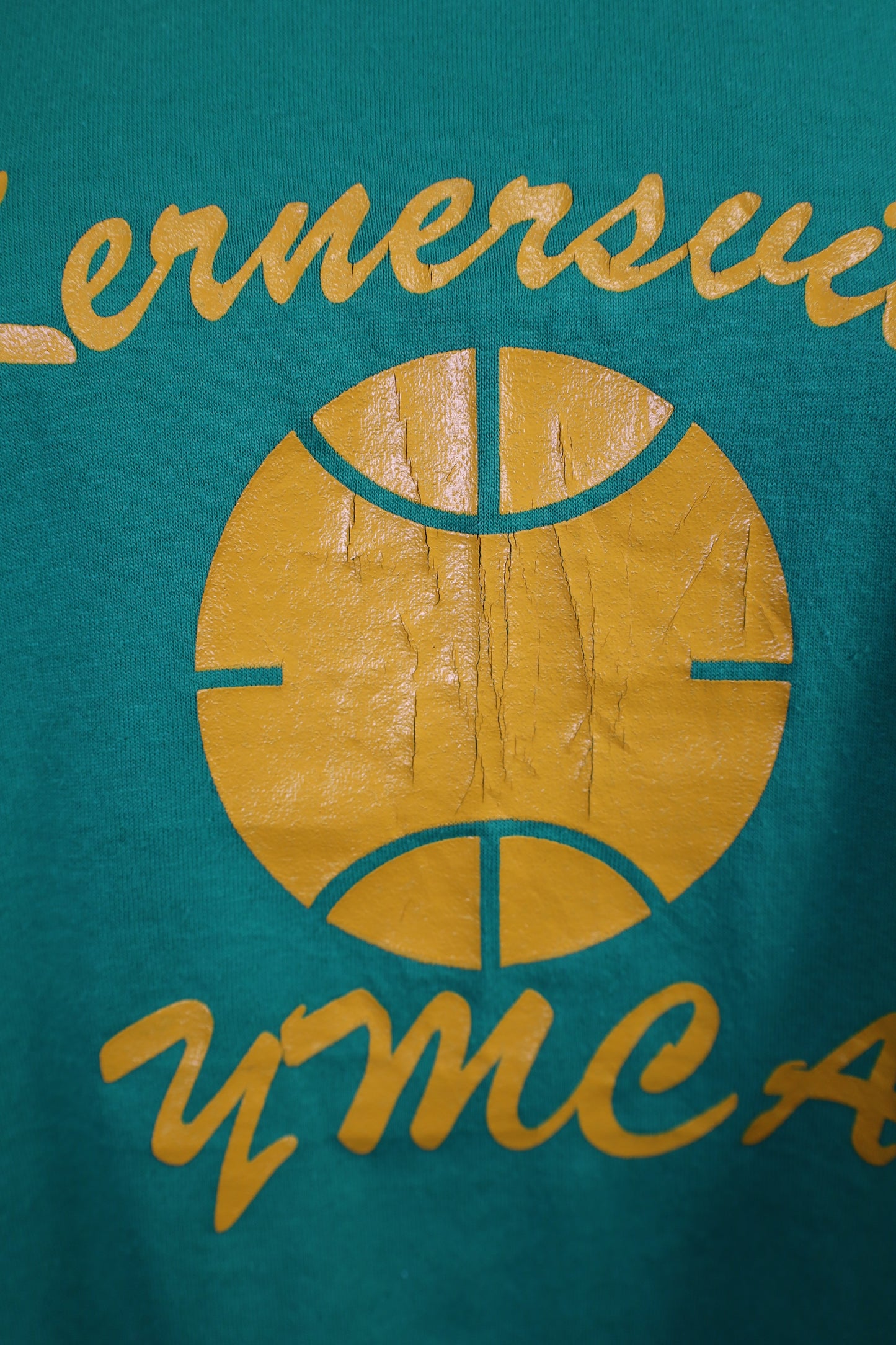 G85 / 1980-90's RUSSELL ATHLETIC Kernersville TEE