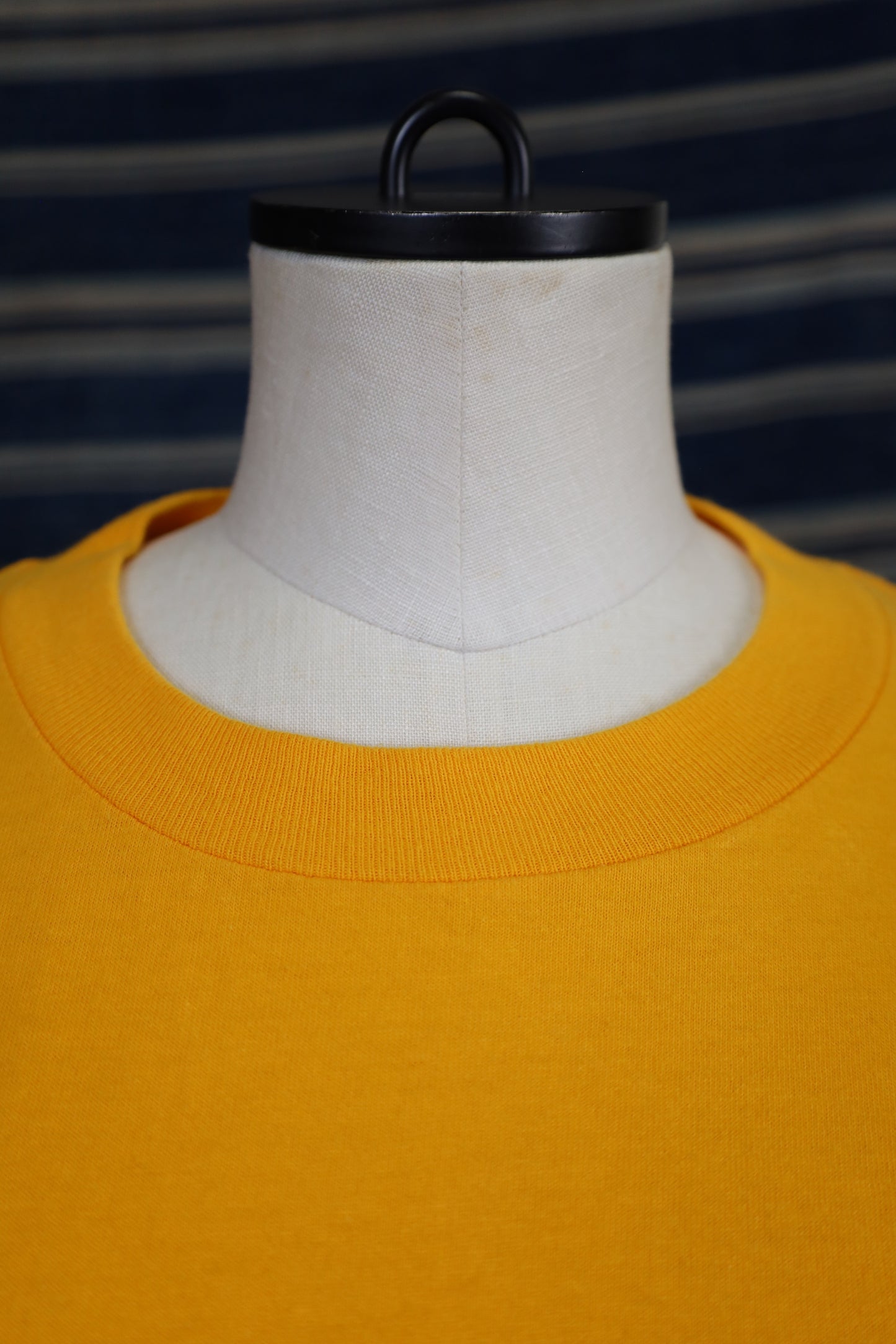 G73 / 1990's TULTEX print tee